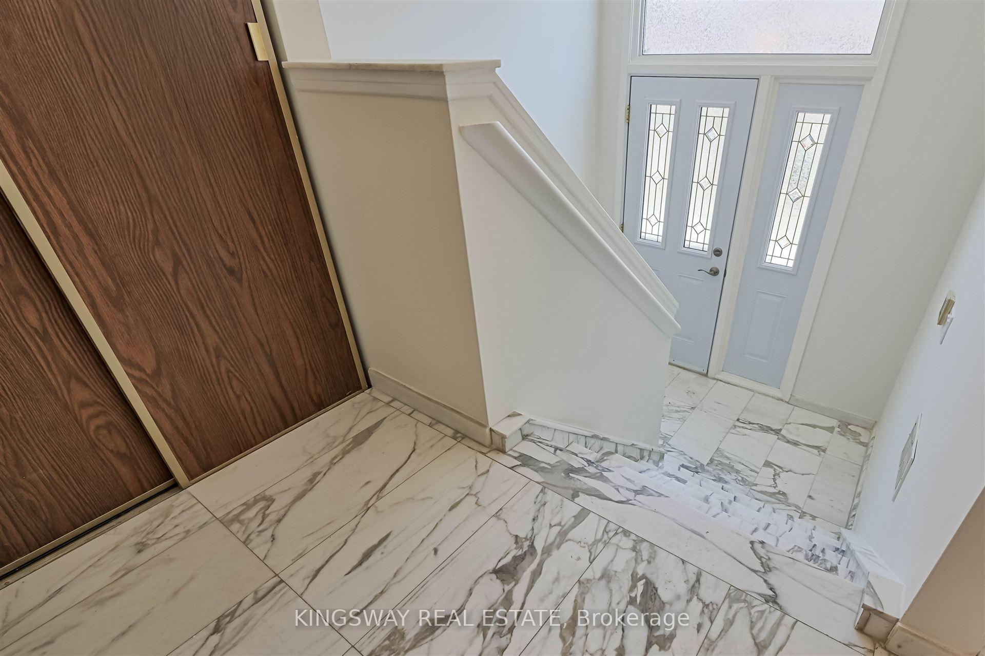 Photo 14 of 184 Edmonton Drive, North York, Pleasant View — HOMEH