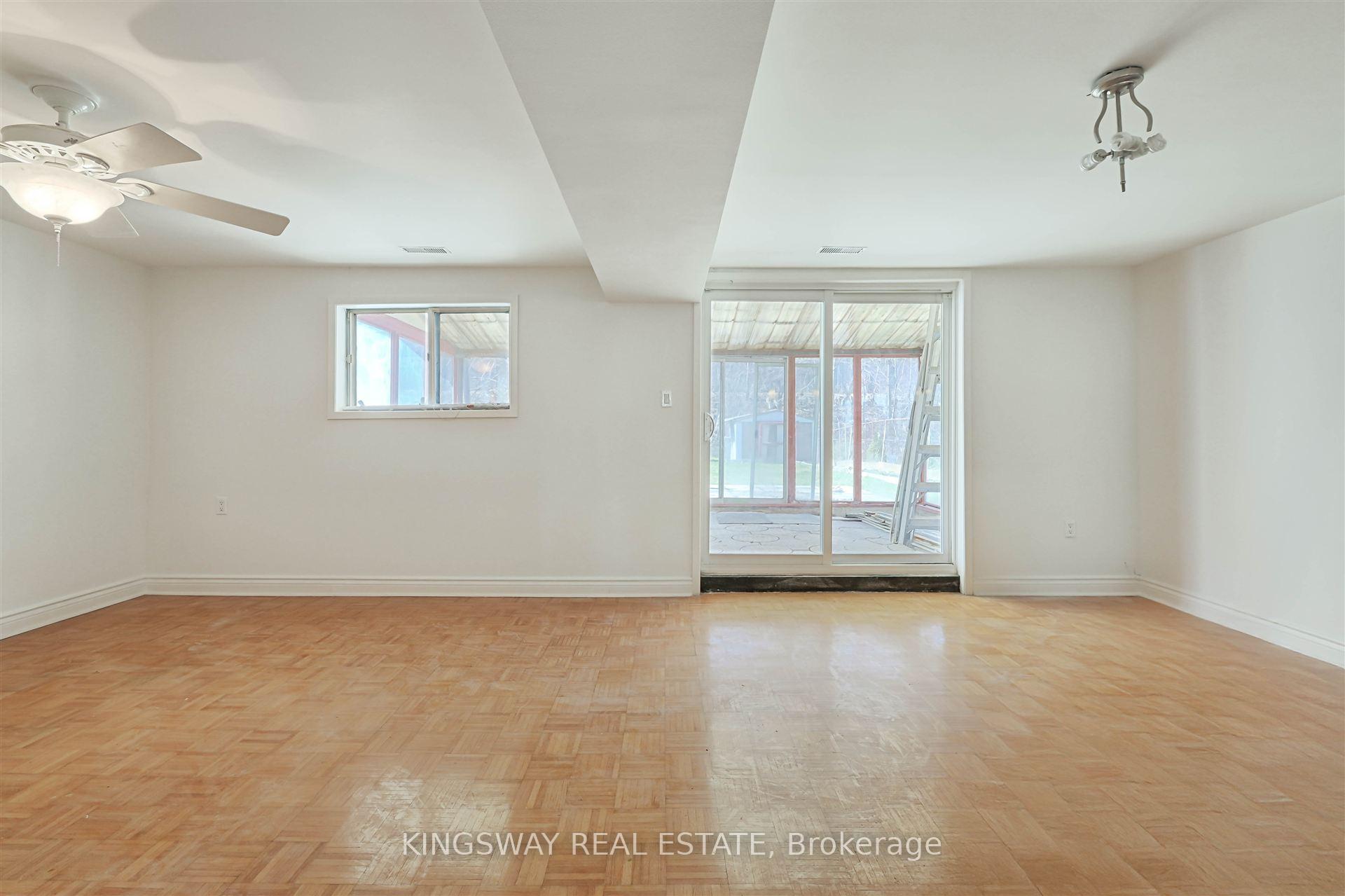 Photo 16 of 184 Edmonton Drive, North York, Pleasant View — HOMEH