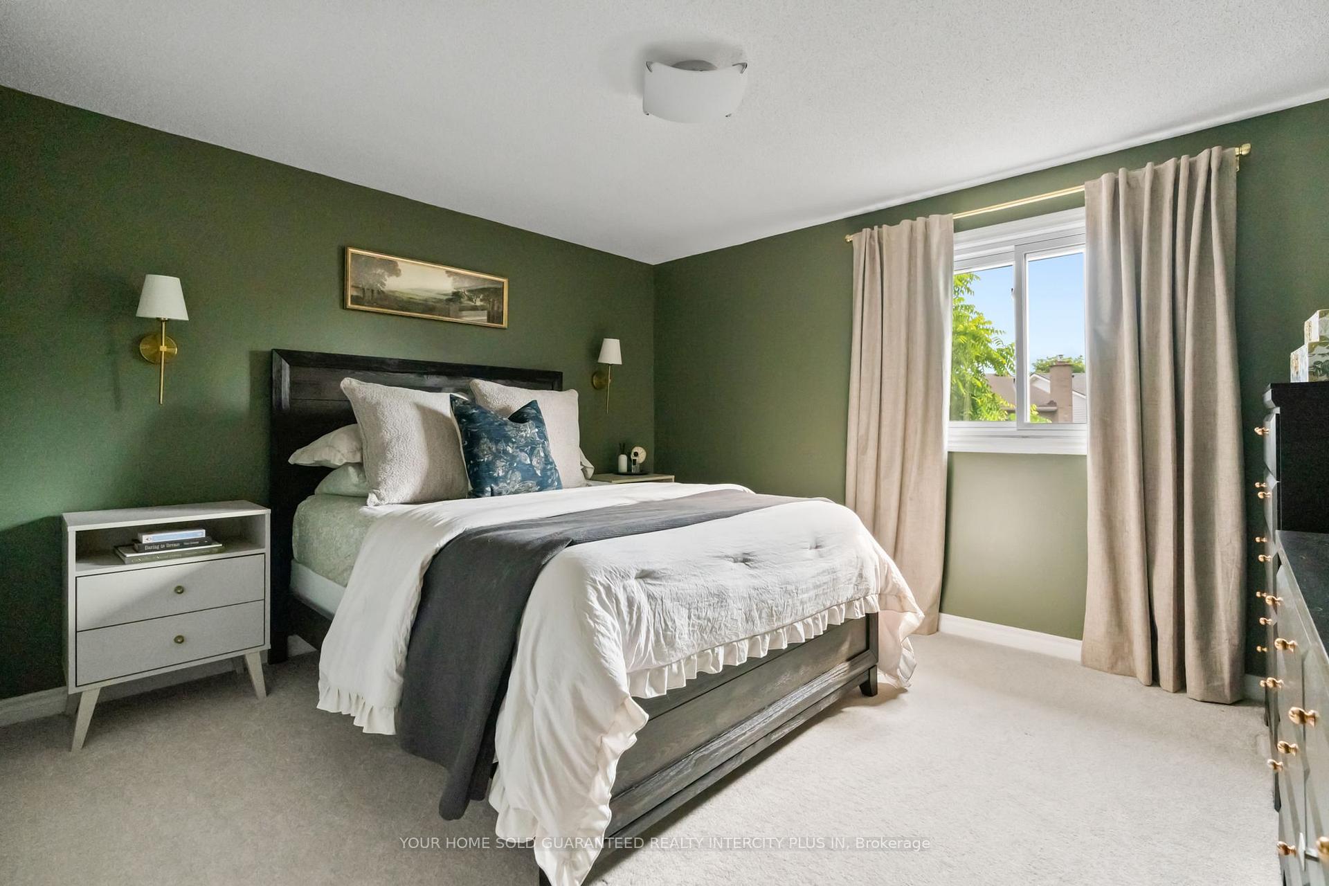 Photo 33 of 13 Capri Street, Thorold, Confederation Heights — HOMEH