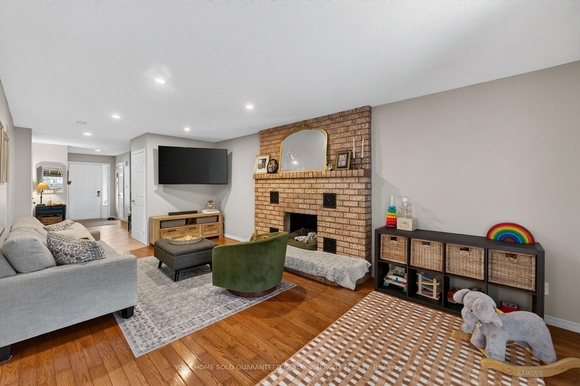 Photo 53 of 13 Capri Street, Thorold, Confederation Heights — HOMEH