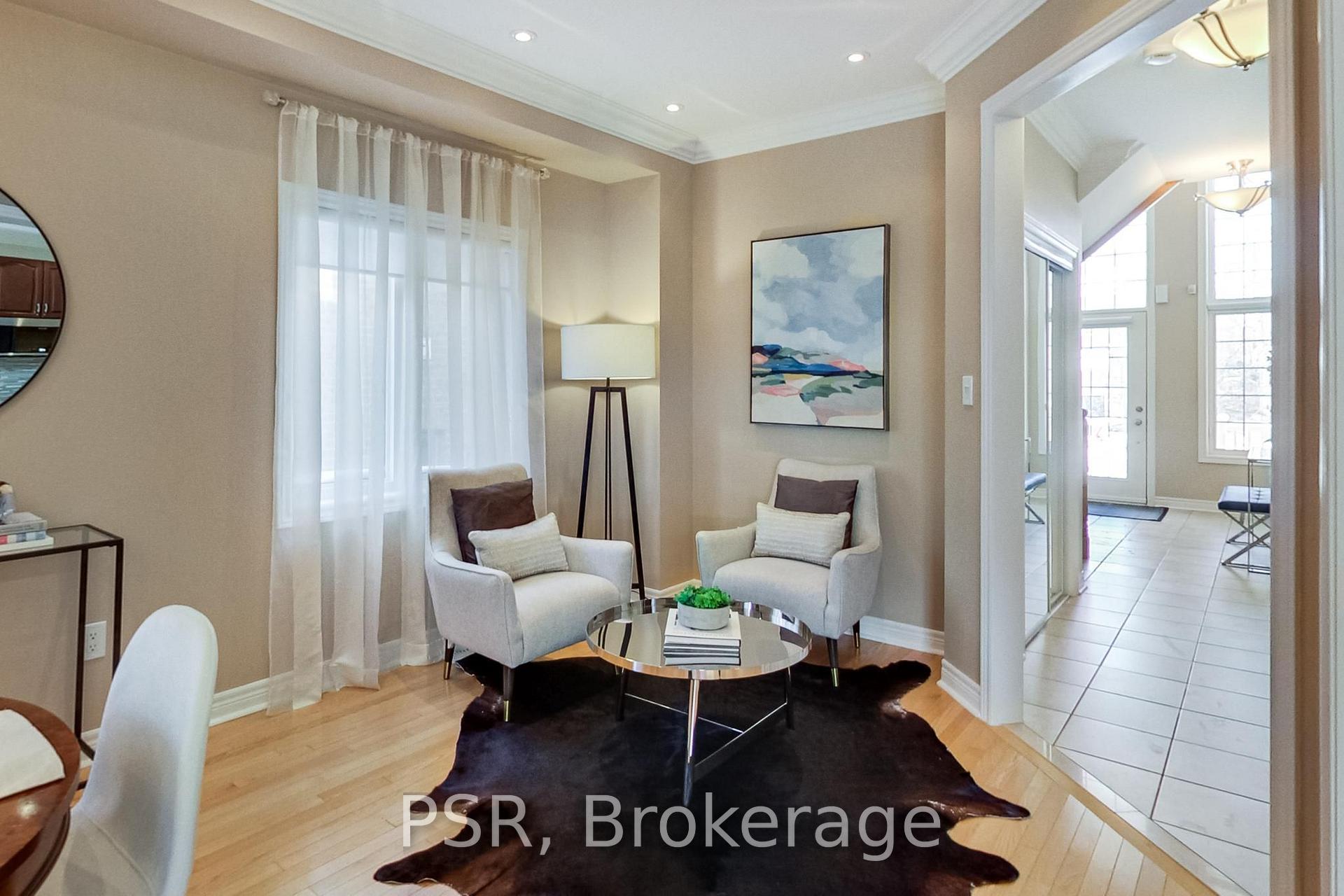 Photo 8 of 9 White Beach Crescent, Vaughan, Patterson — HOMEH