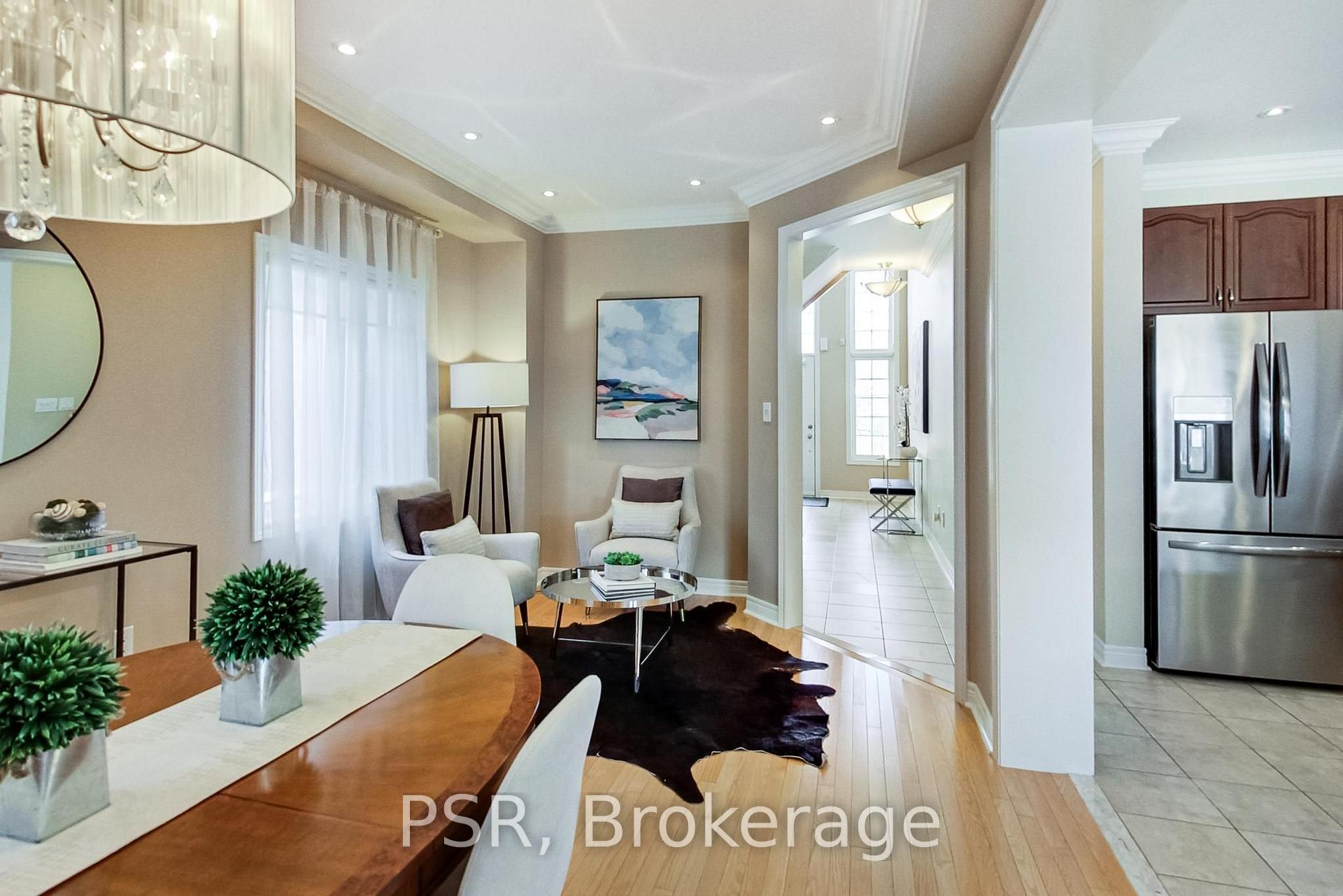 Photo 9 of 9 White Beach Crescent, Vaughan, Patterson — HOMEH