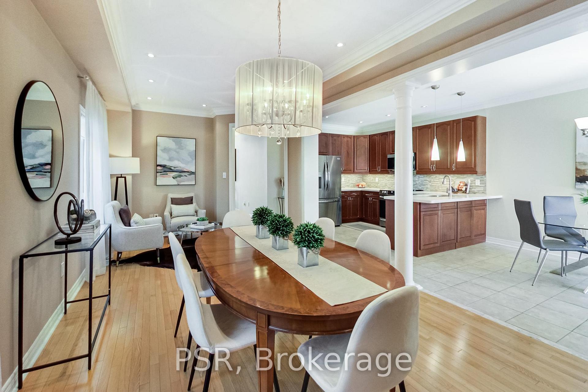 Photo 10 of 9 White Beach Crescent, Vaughan, Patterson — HOMEH