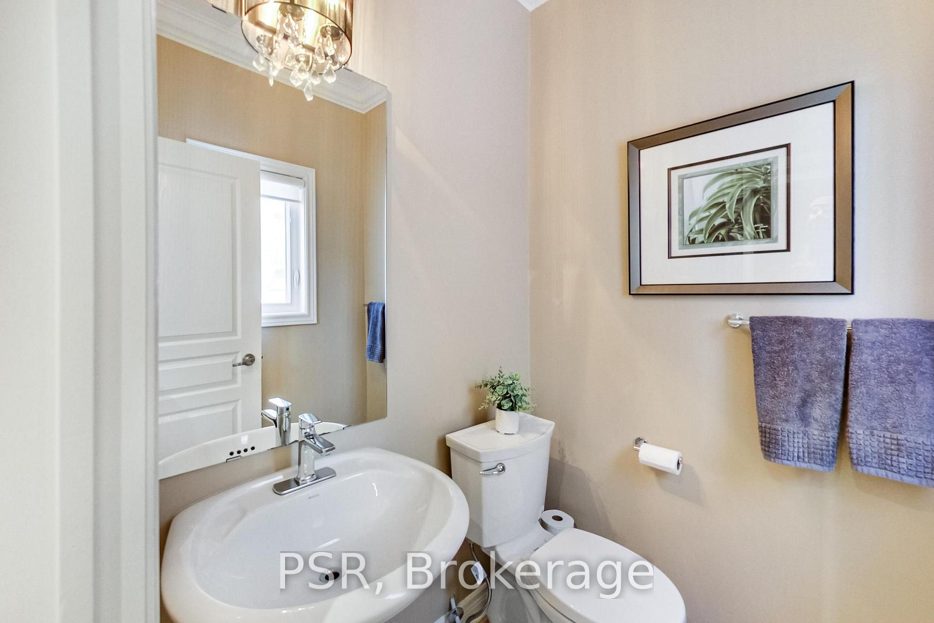 Photo 32 of 9 White Beach Crescent, Vaughan, Patterson — HOMEH