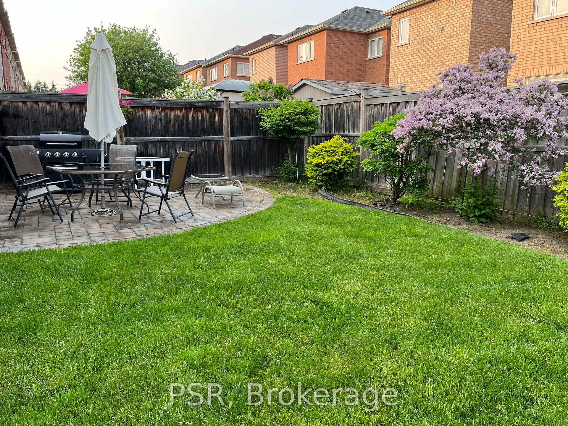 Photo 37 of 9 White Beach Crescent, Vaughan, Patterson — HOMEH