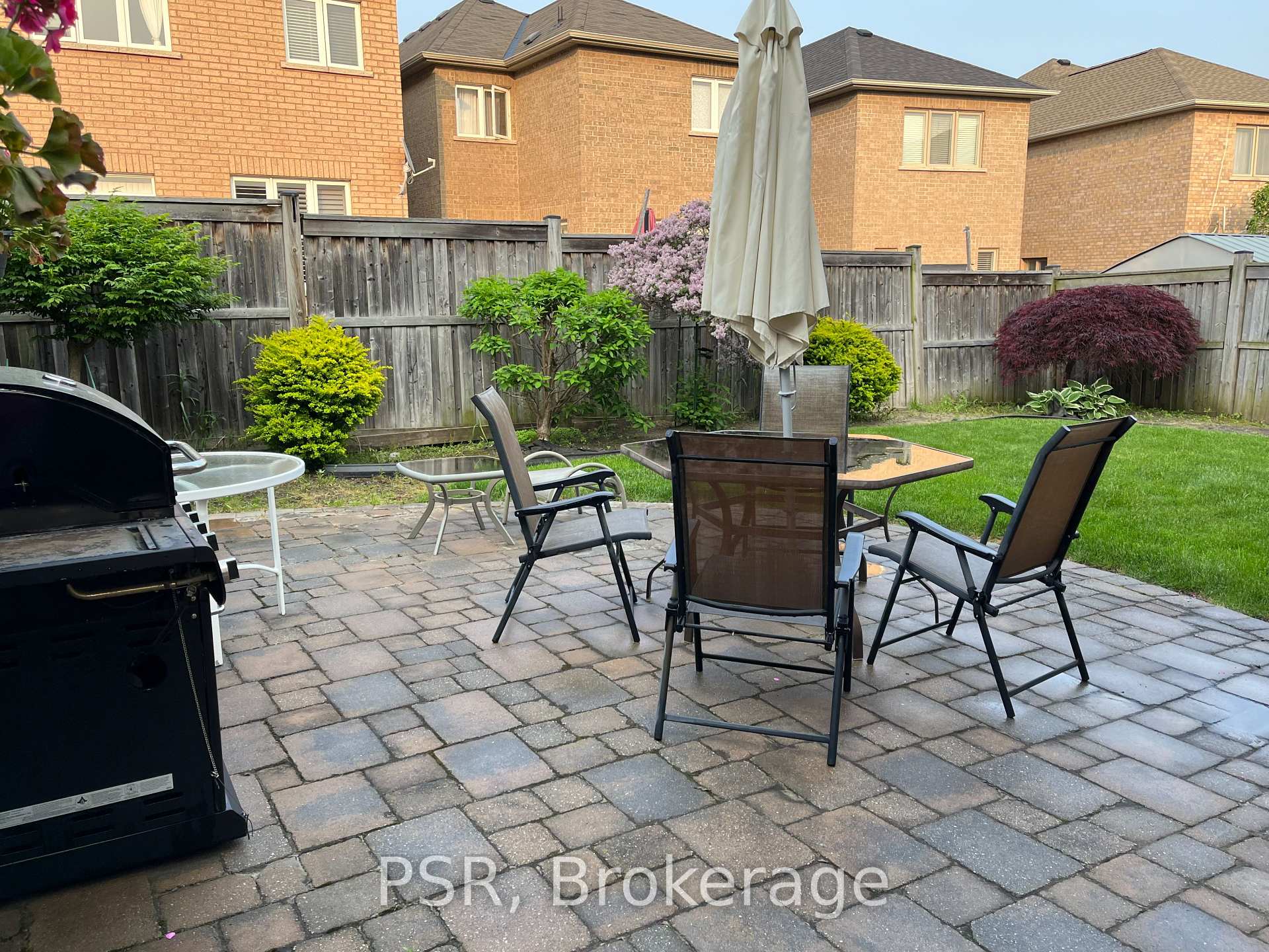 Photo 38 of 9 White Beach Crescent, Vaughan, Patterson — HOMEH