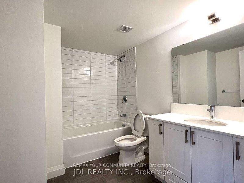 Photo 8 of Unit 811, 58 Lakeside Terrace, Barrie, Little Lake — HOMEH