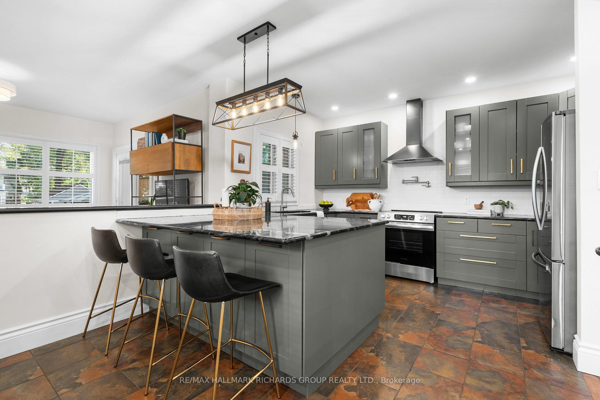 Photo 14 of 3 Phenix Drive, Scarborough, Birchcliffe-Cliffside — HOMEH