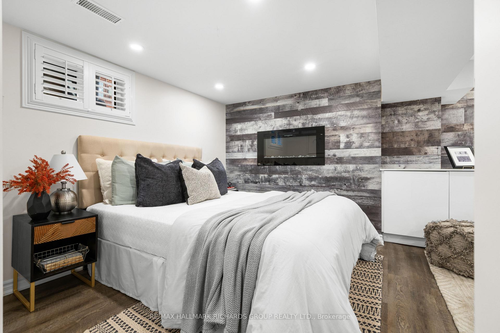 Photo 33 of 3 Phenix Drive, Scarborough, Birchcliffe-Cliffside — HOMEH