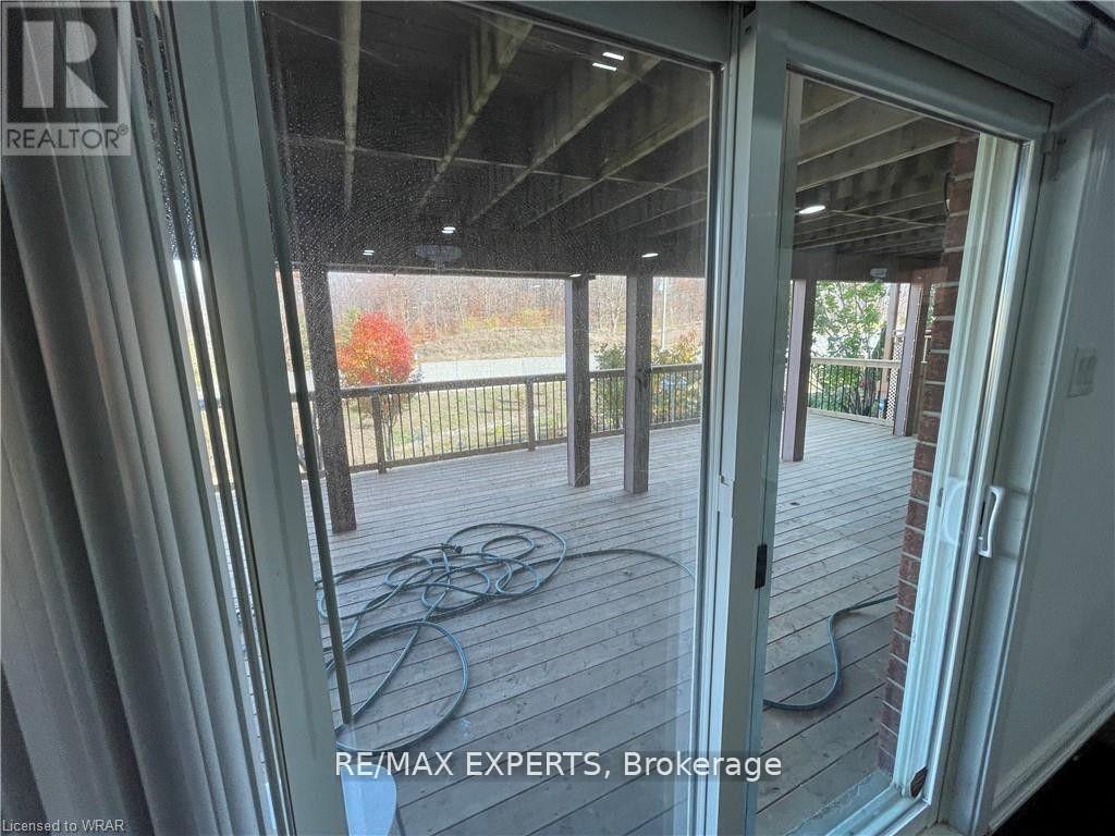Photo 10 of 87 Newcastle Drive W, Kitchener, Huron Park — HOMEH