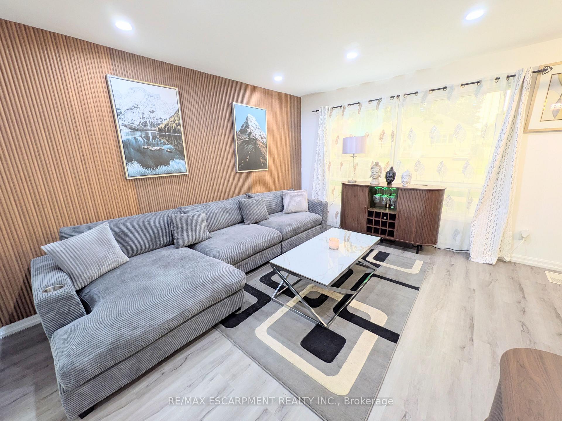 Photo 2 of Unit 1, 22 Riverdale Drive, Hamilton, Riverdale — HOMEH