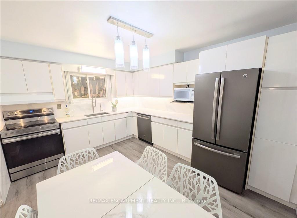 Photo 5 of Unit 1, 22 Riverdale Drive, Hamilton, Riverdale — HOMEH