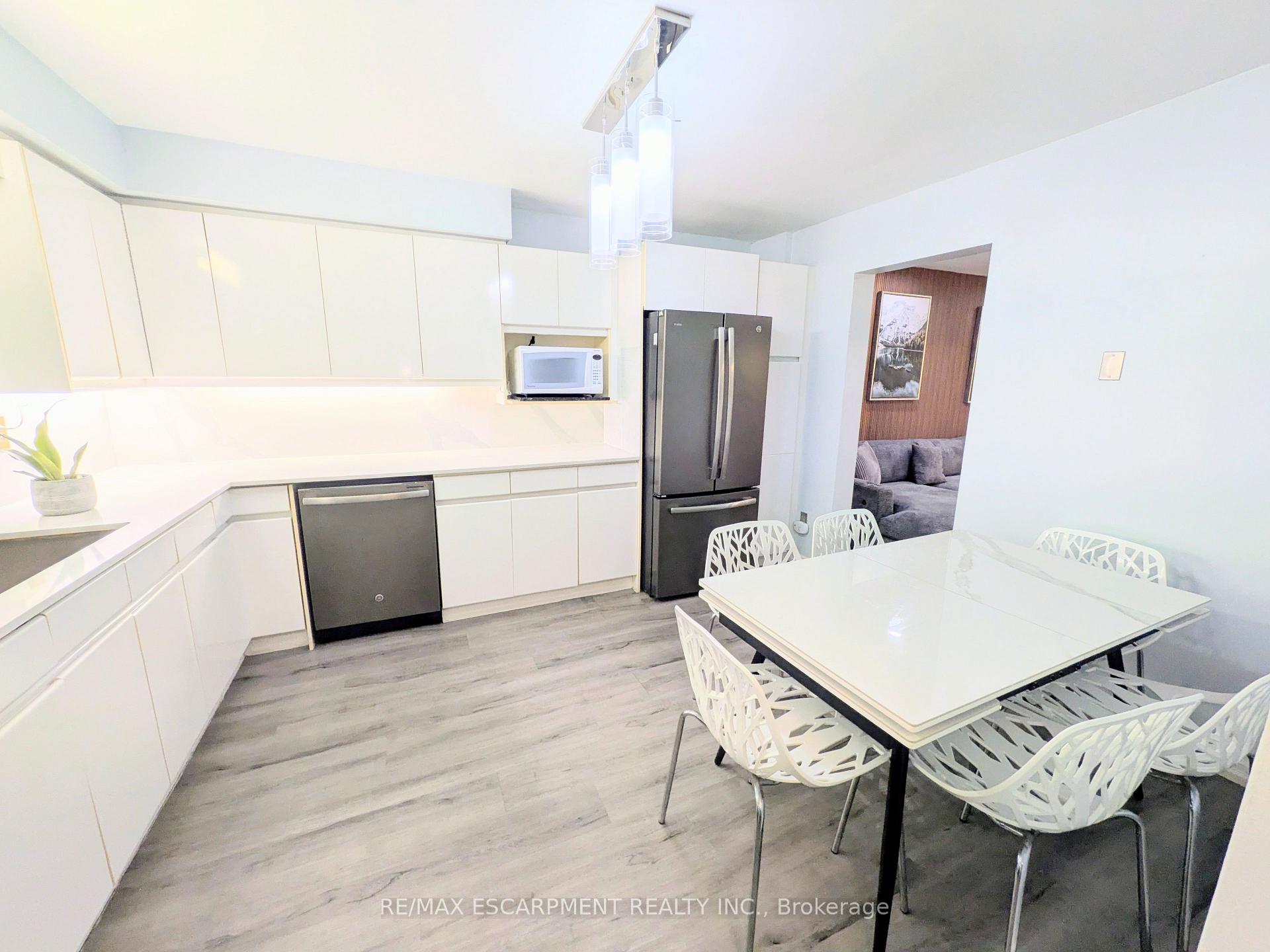 Photo 6 of Unit 1, 22 Riverdale Drive, Hamilton, Riverdale — HOMEH