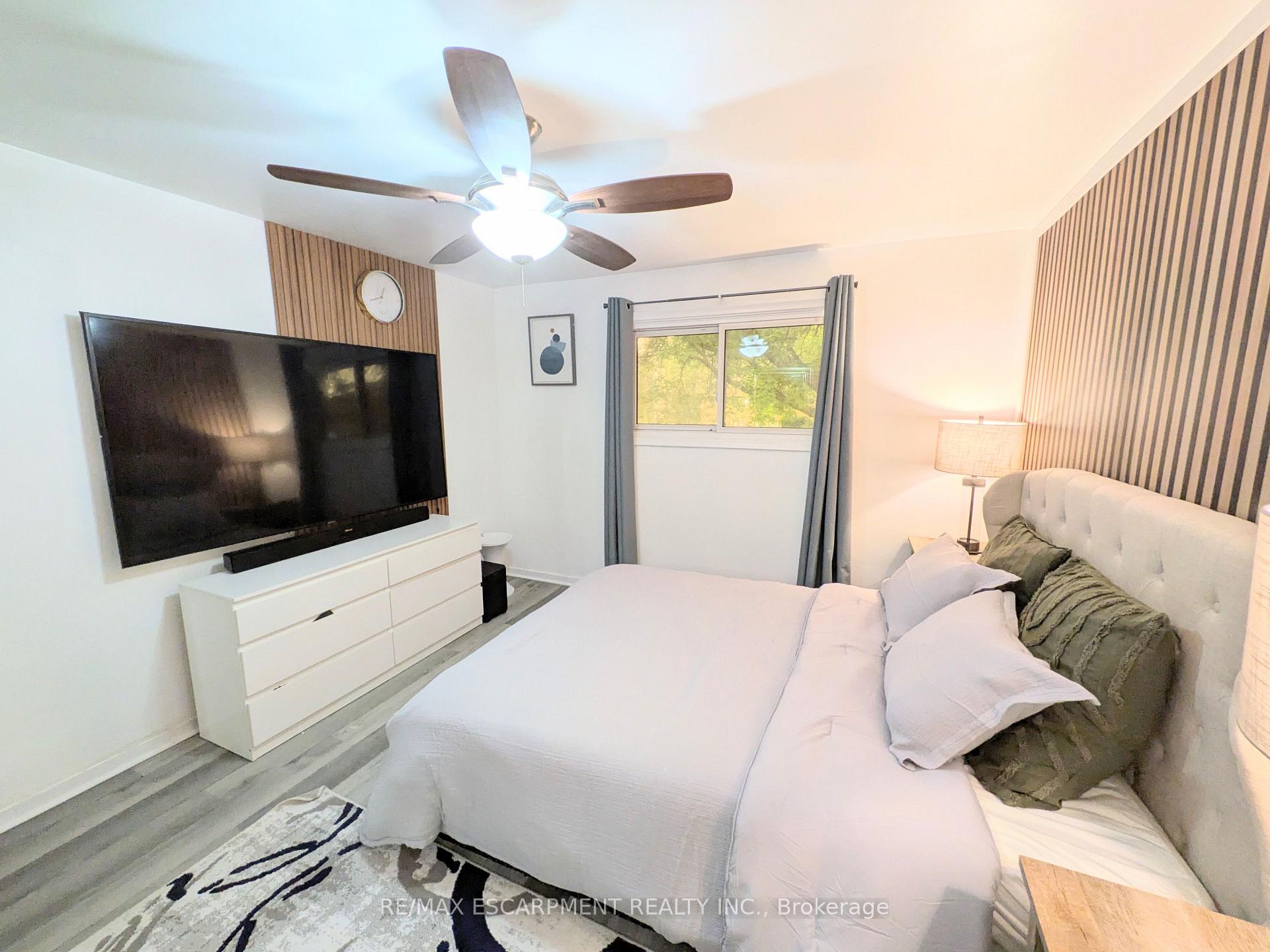 Photo 11 of Unit 1, 22 Riverdale Drive, Hamilton, Riverdale — HOMEH