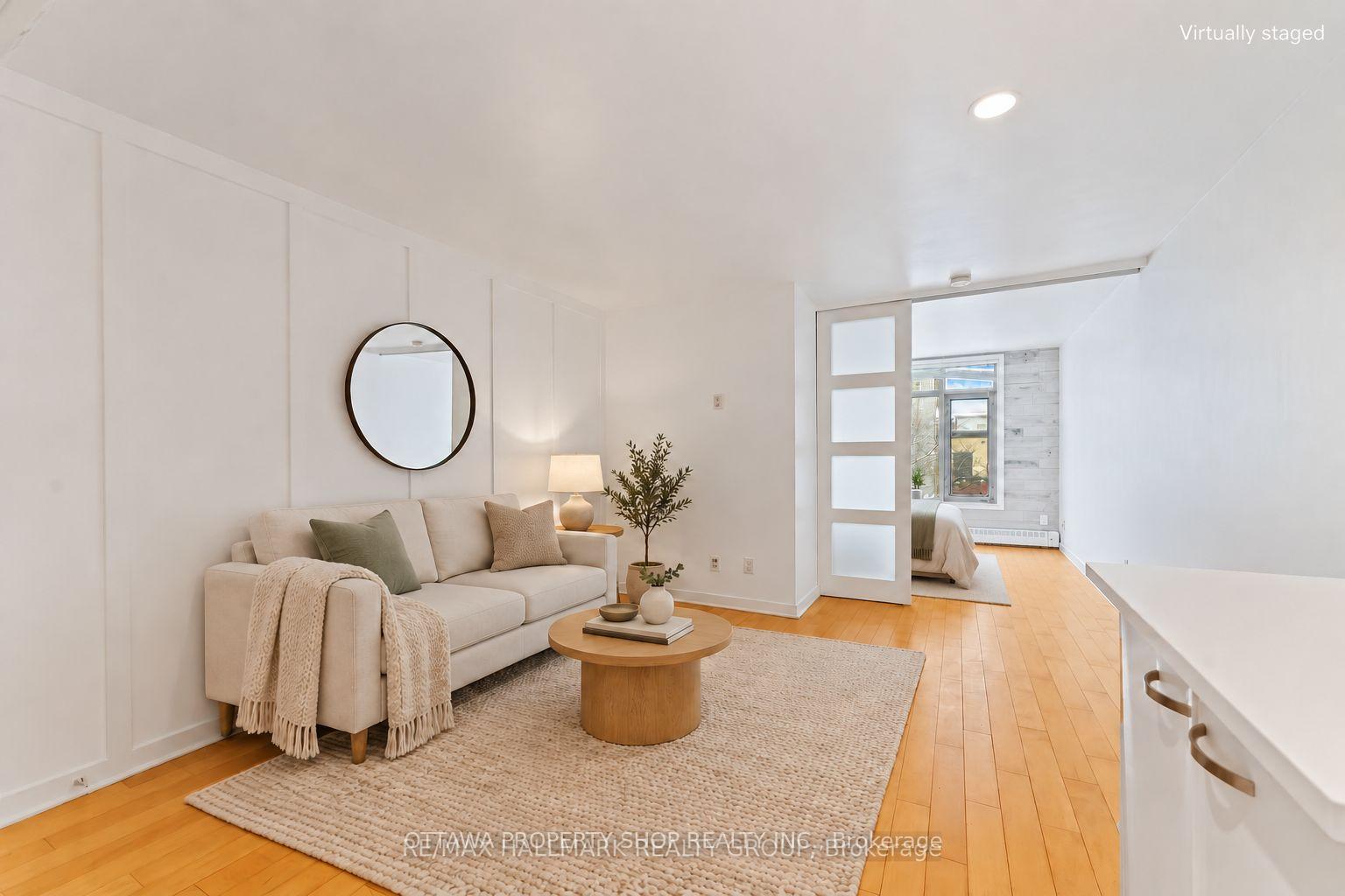 Photo 2 of Unit 15, 202 St Patrick Street, Ottawa, Lower Town/Byward Market — HOMEH
