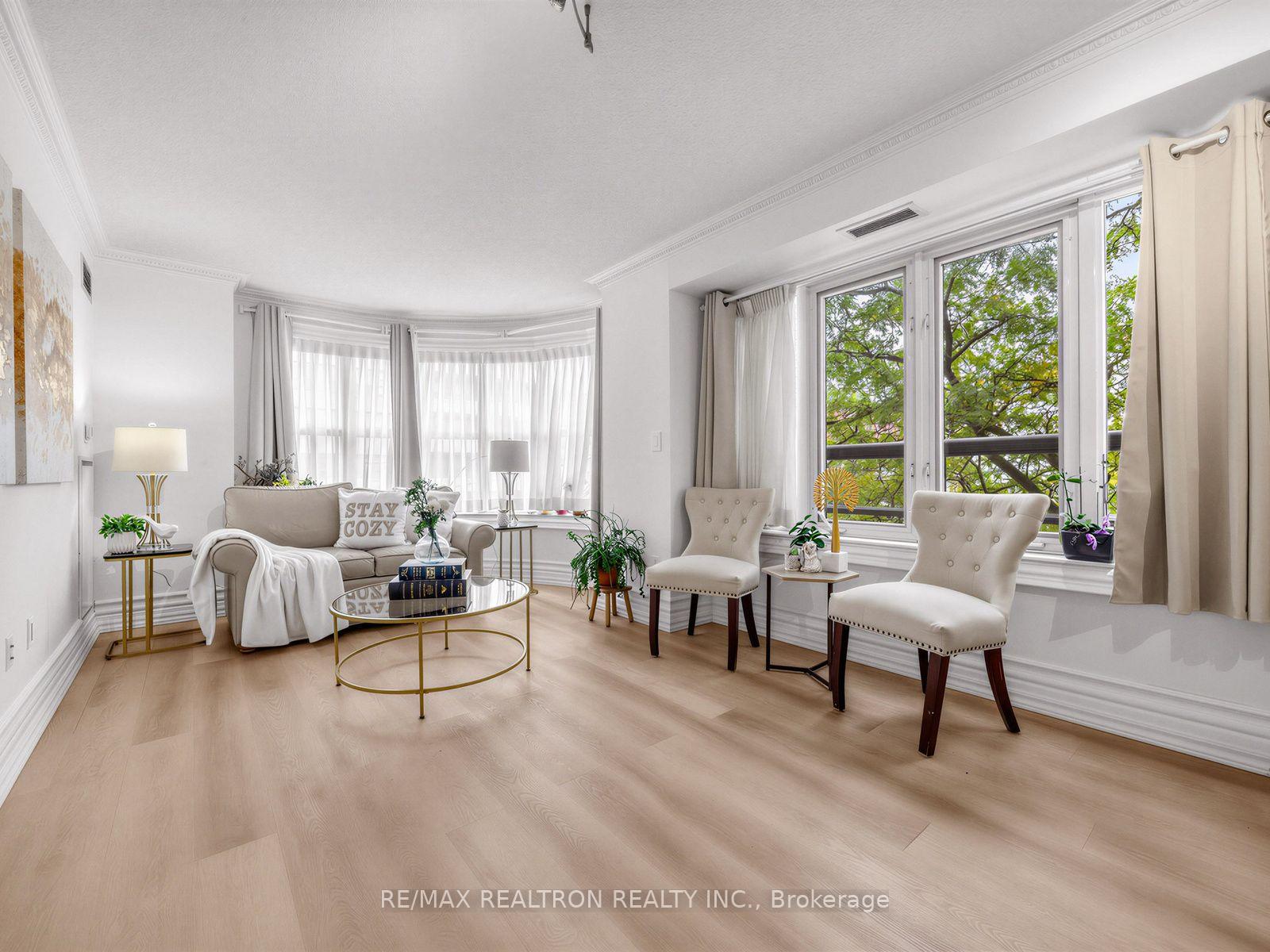 Photo 6 of Unit 302, 800 Spadina Road, Toronto, Forest Hill South — HOMEH