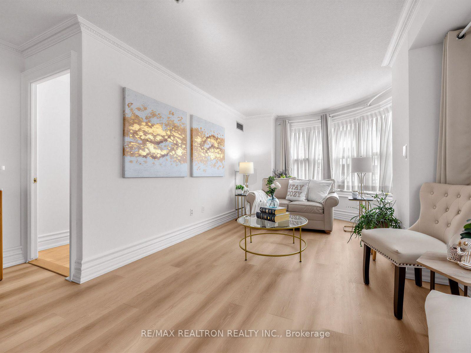 Photo 7 of Unit 302, 800 Spadina Road, Toronto, Forest Hill South — HOMEH