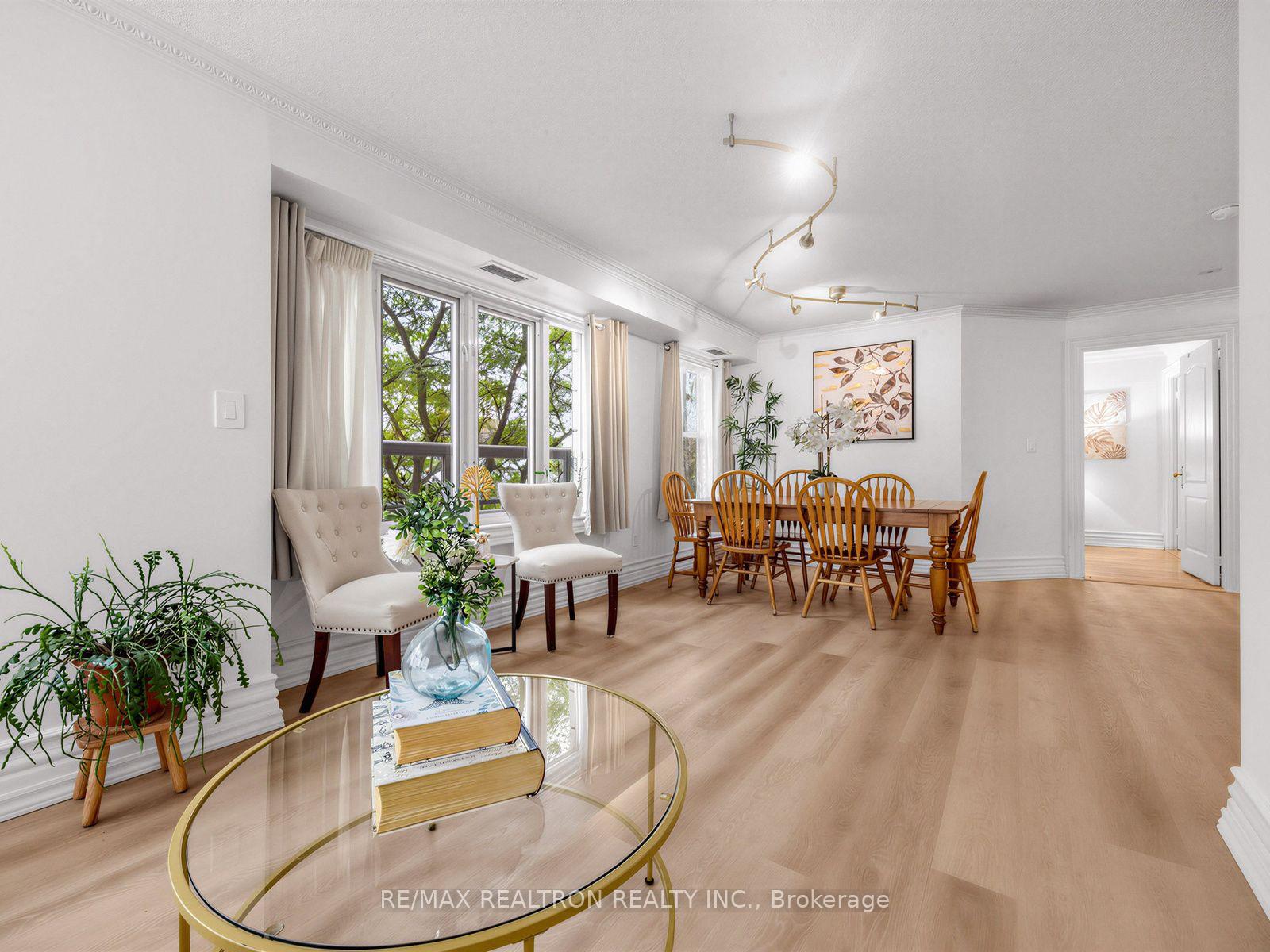 Photo 10 of Unit 302, 800 Spadina Road, Toronto, Forest Hill South — HOMEH