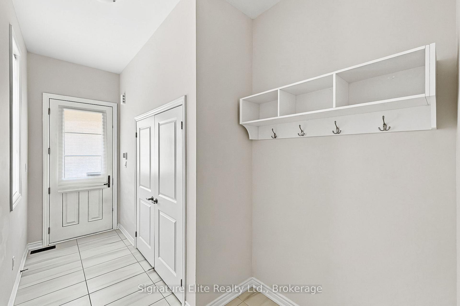 Photo 6 of 1354 Almonte Drive, Burlington, Tyandaga — HOMEH