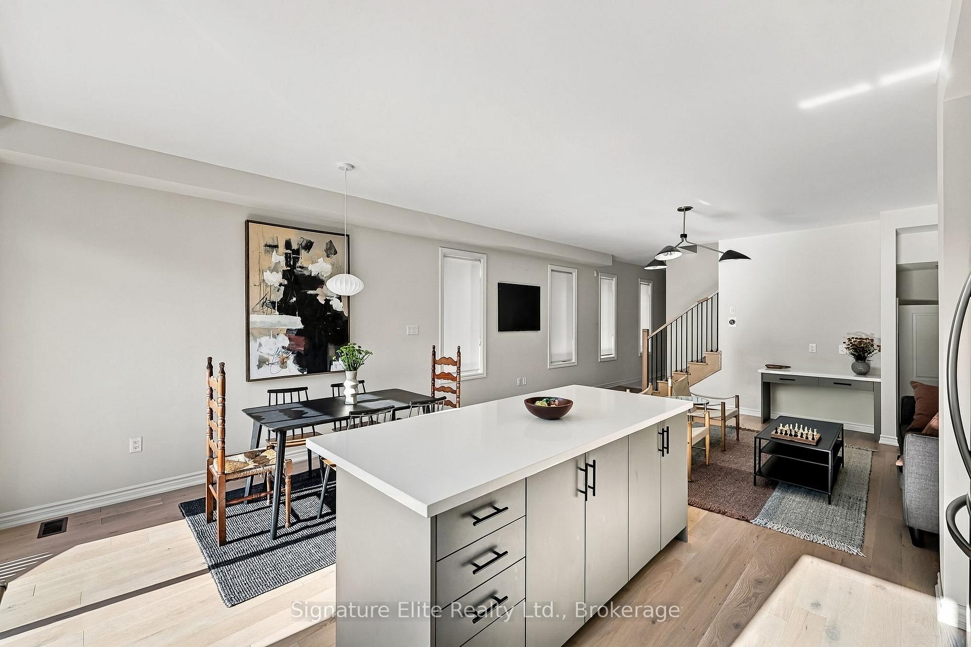 Photo 18 of 1354 Almonte Drive, Burlington, Tyandaga — HOMEH