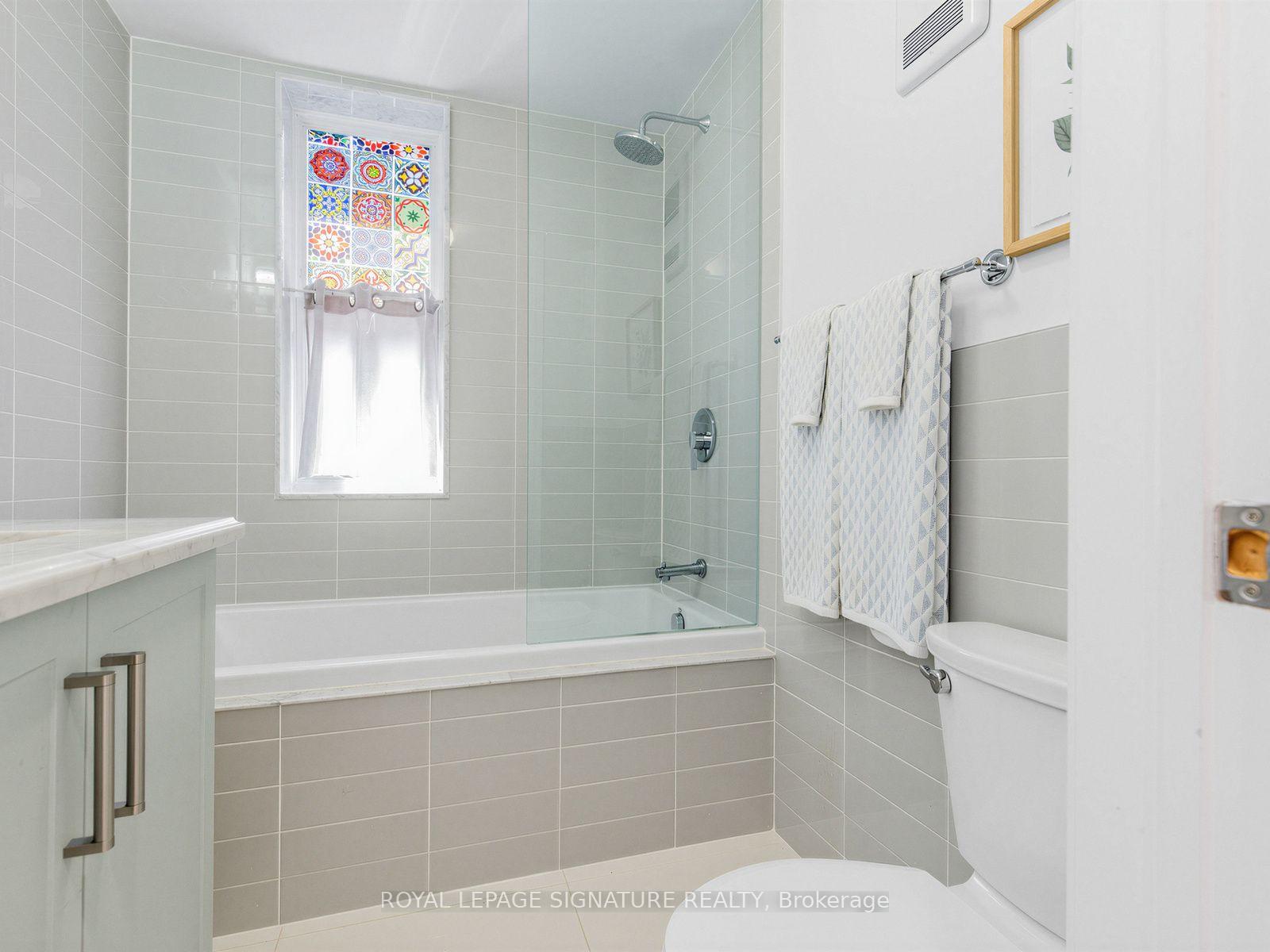 Photo 19 of 395 Shaw Street, Toronto, Trinity-Bellwoods — HOMEH