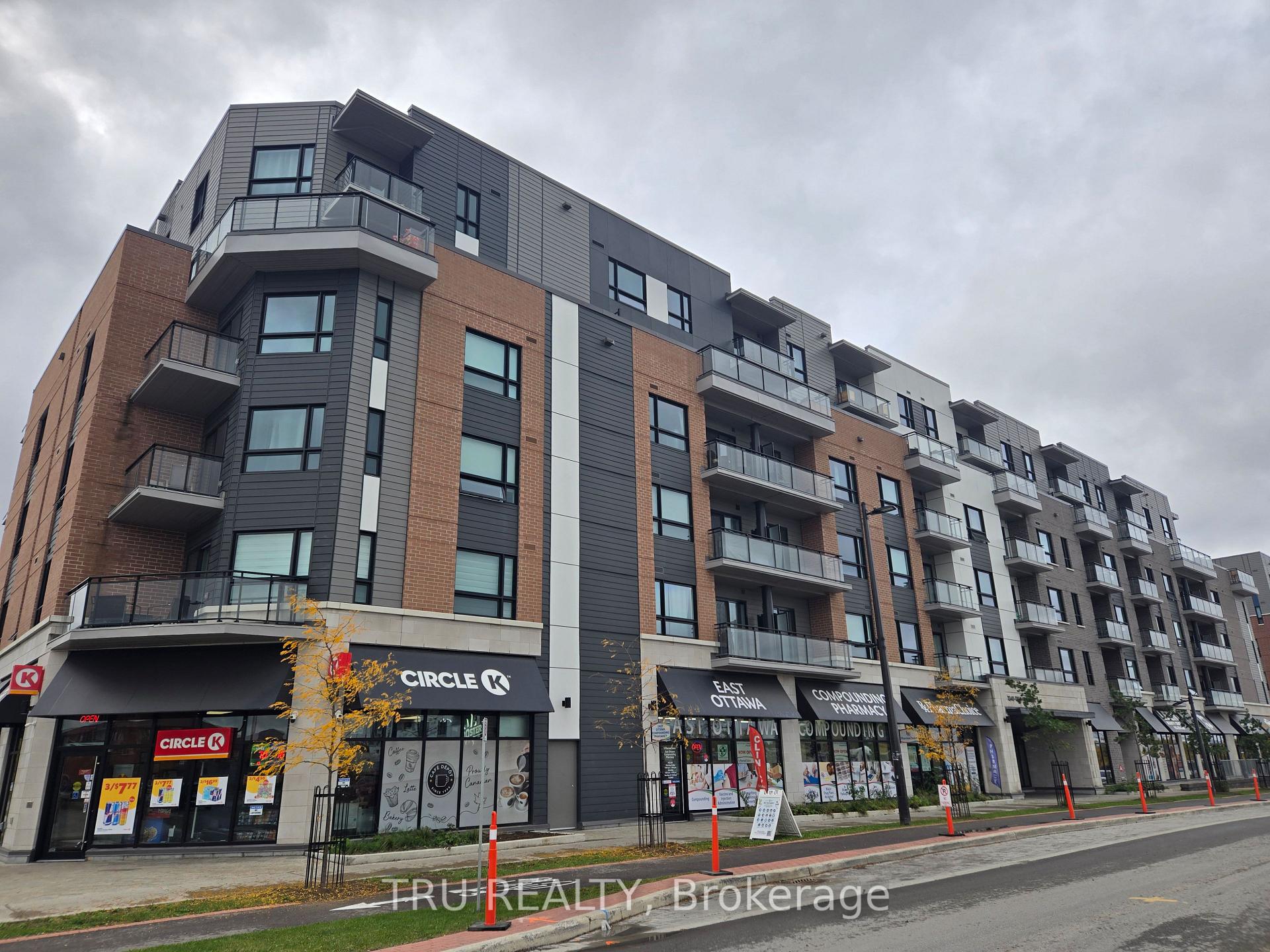 Photo of Unit 415, 1350 Hemlock Road