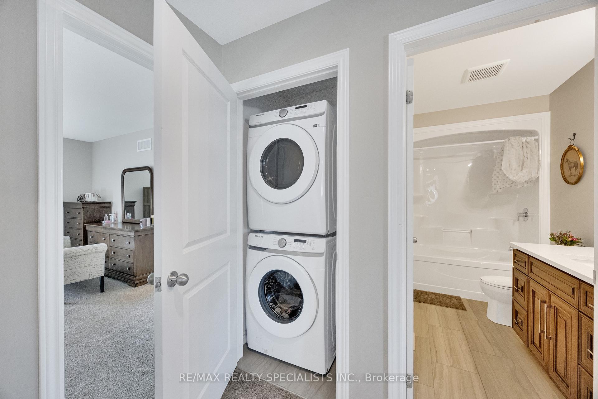 Photo 57 of 3600 Earlston Crossing E, London, South W — HOMEH