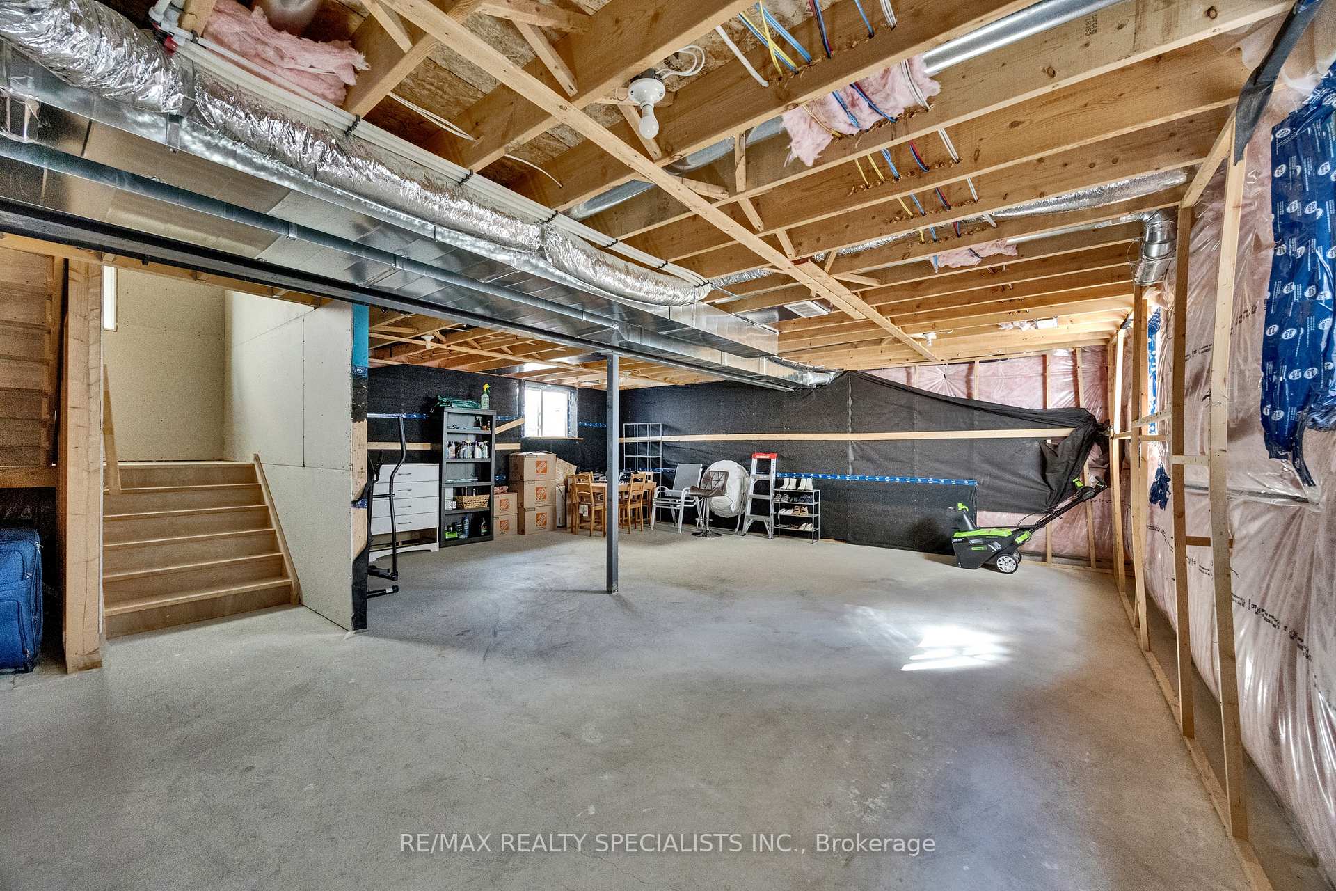 Photo 69 of 3600 Earlston Crossing E, London, South W — HOMEH