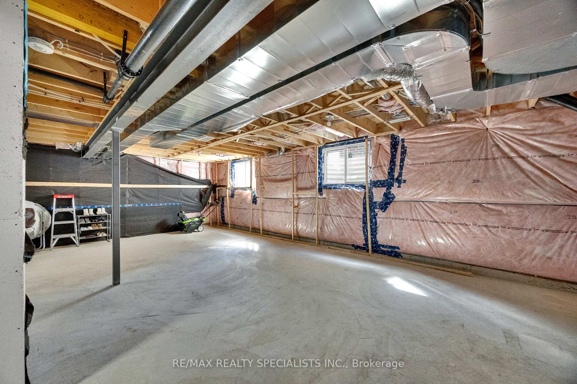 Photo 71 of 3600 Earlston Crossing E, London, South W — HOMEH