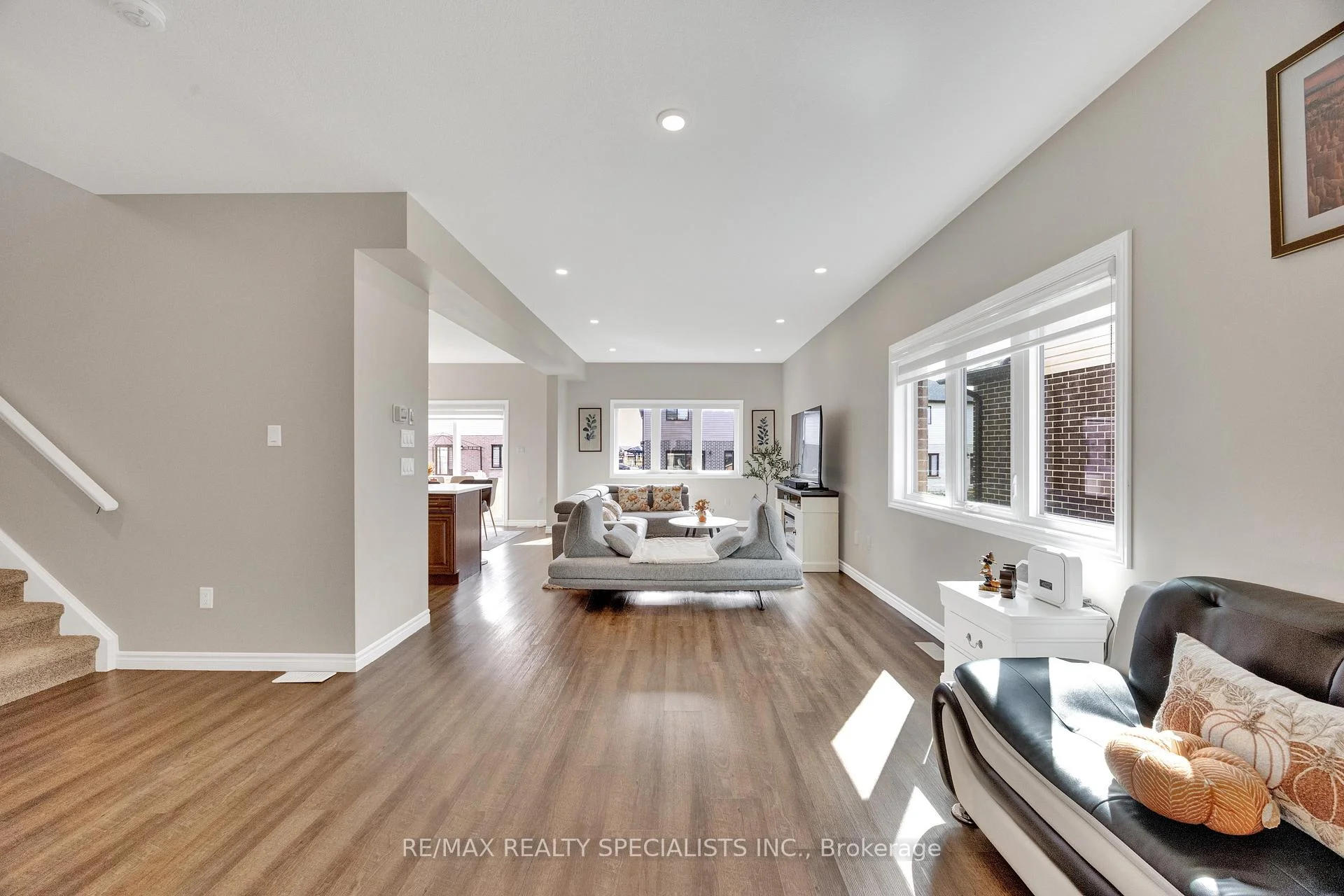 Photo 20 of 3600 Earlston Crossing E, London, South W — HOMEH