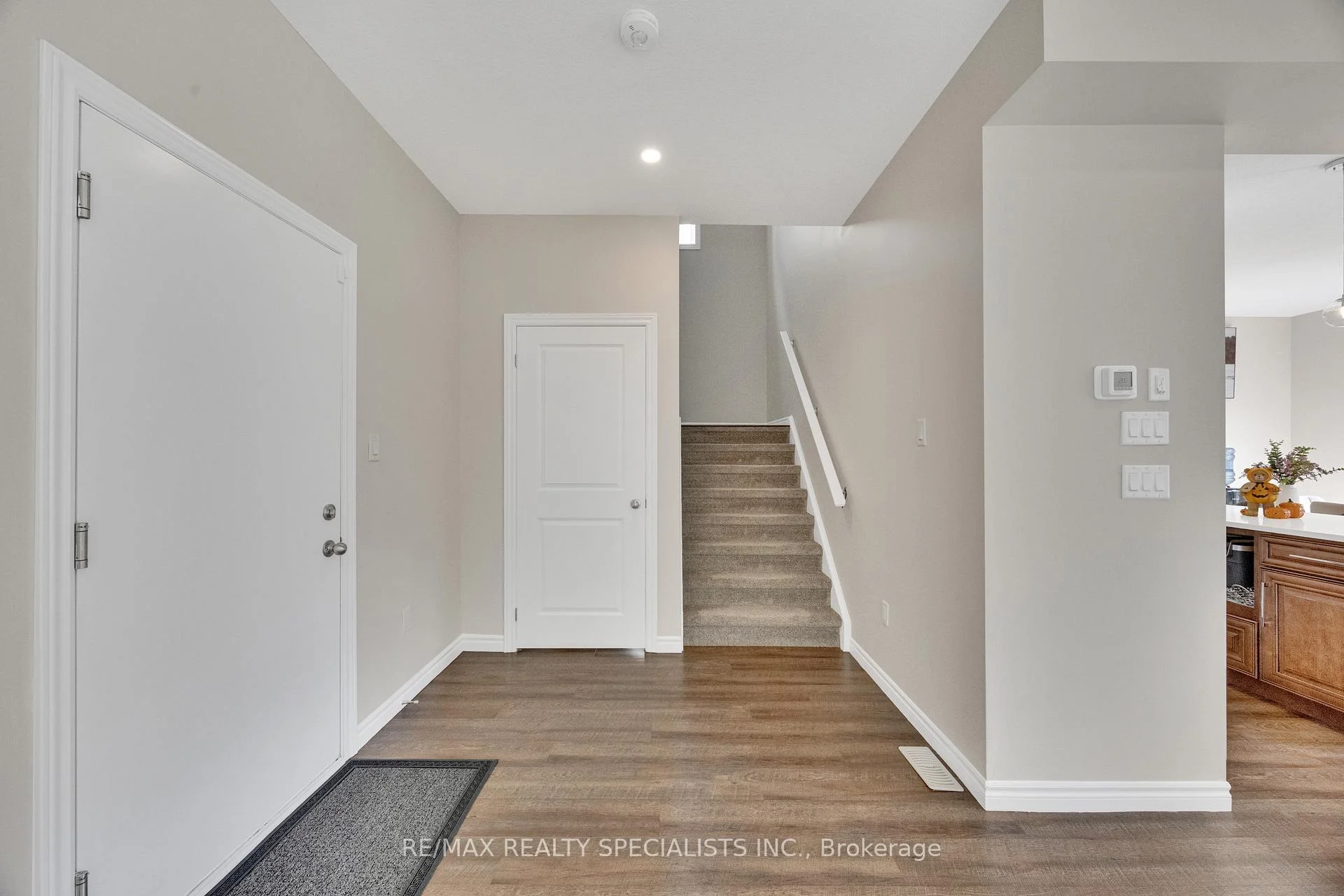 Photo 22 of 3600 Earlston Crossing E, London, South W — HOMEH