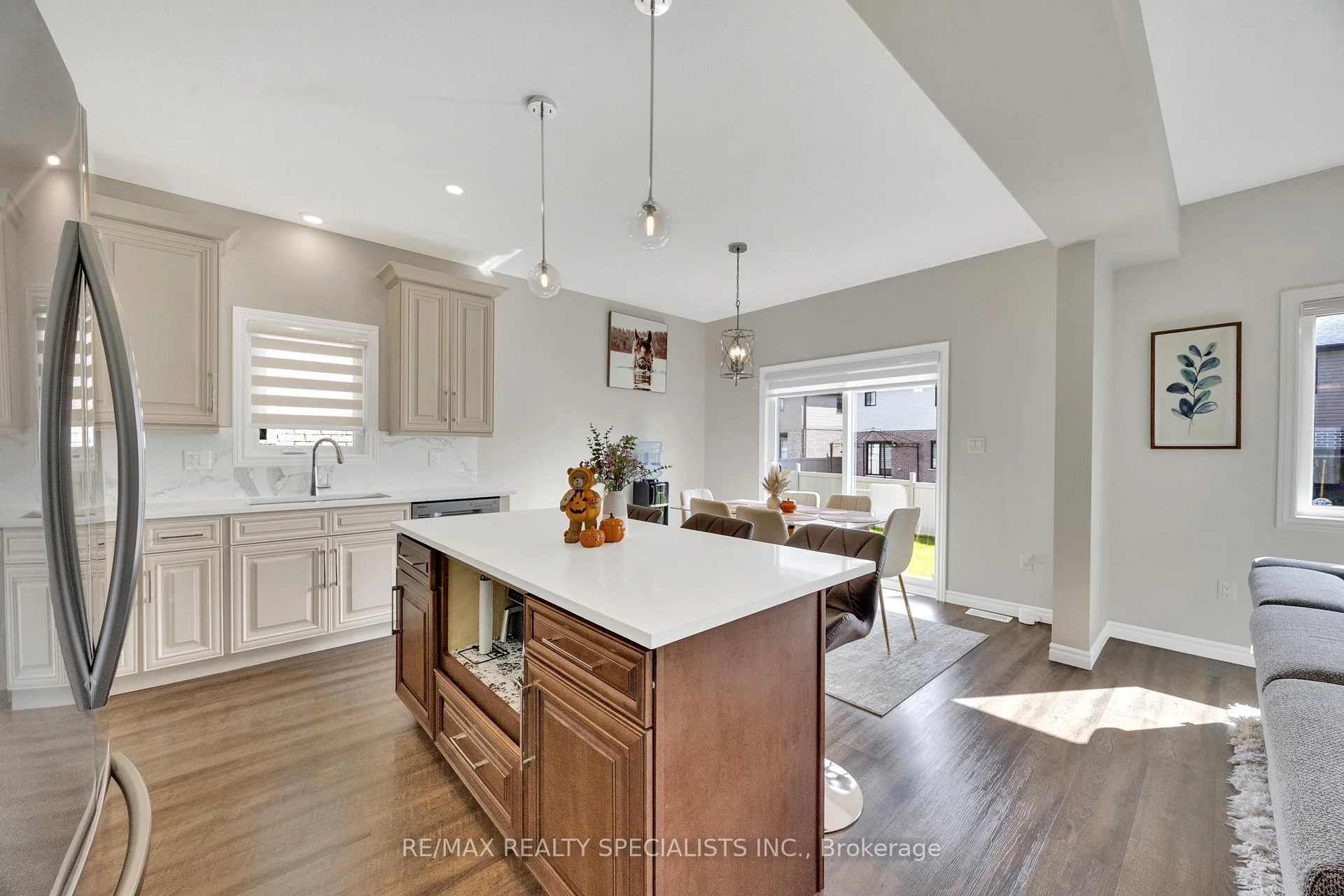 Photo 26 of 3600 Earlston Crossing E, London, South W — HOMEH