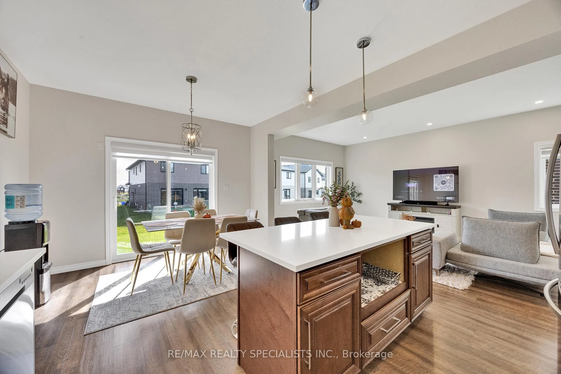 Photo 44 of 3600 Earlston Crossing E, London, South W — HOMEH