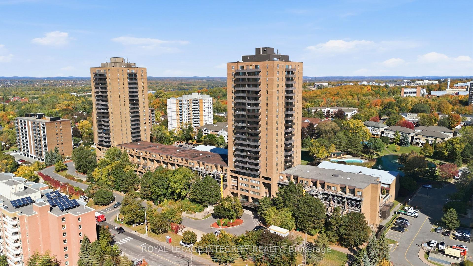Photo of Unit 1210, 515 St Laurent Boulevard