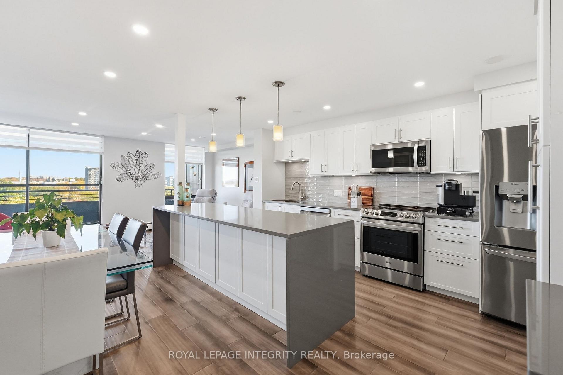 Photo 5 of Unit 1210, 515 St Laurent Boulevard, Ottawa, Viscount Alexander Park — HOMEH