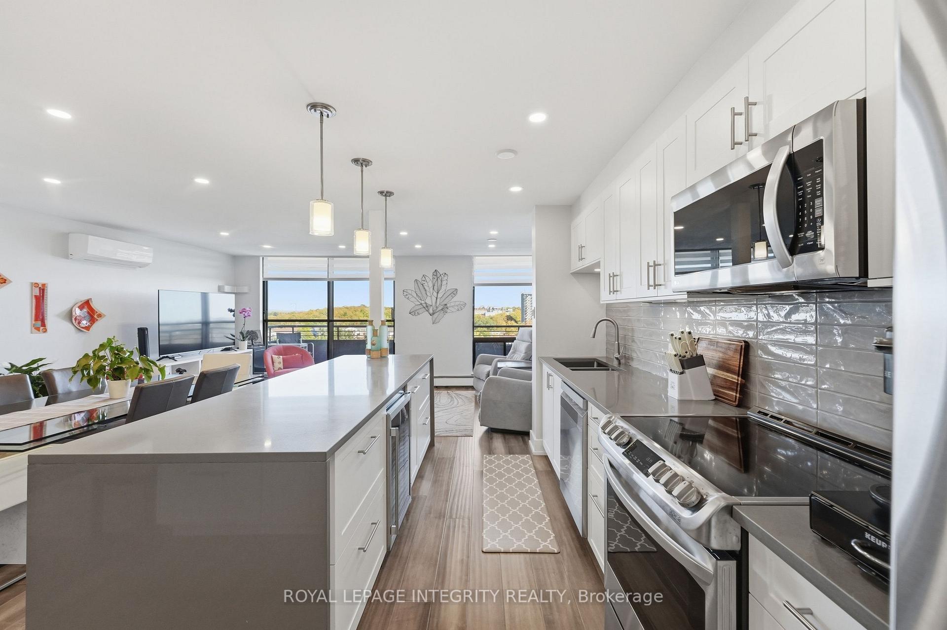 Photo 12 of Unit 1210, 515 St Laurent Boulevard, Ottawa, Viscount Alexander Park — HOMEH