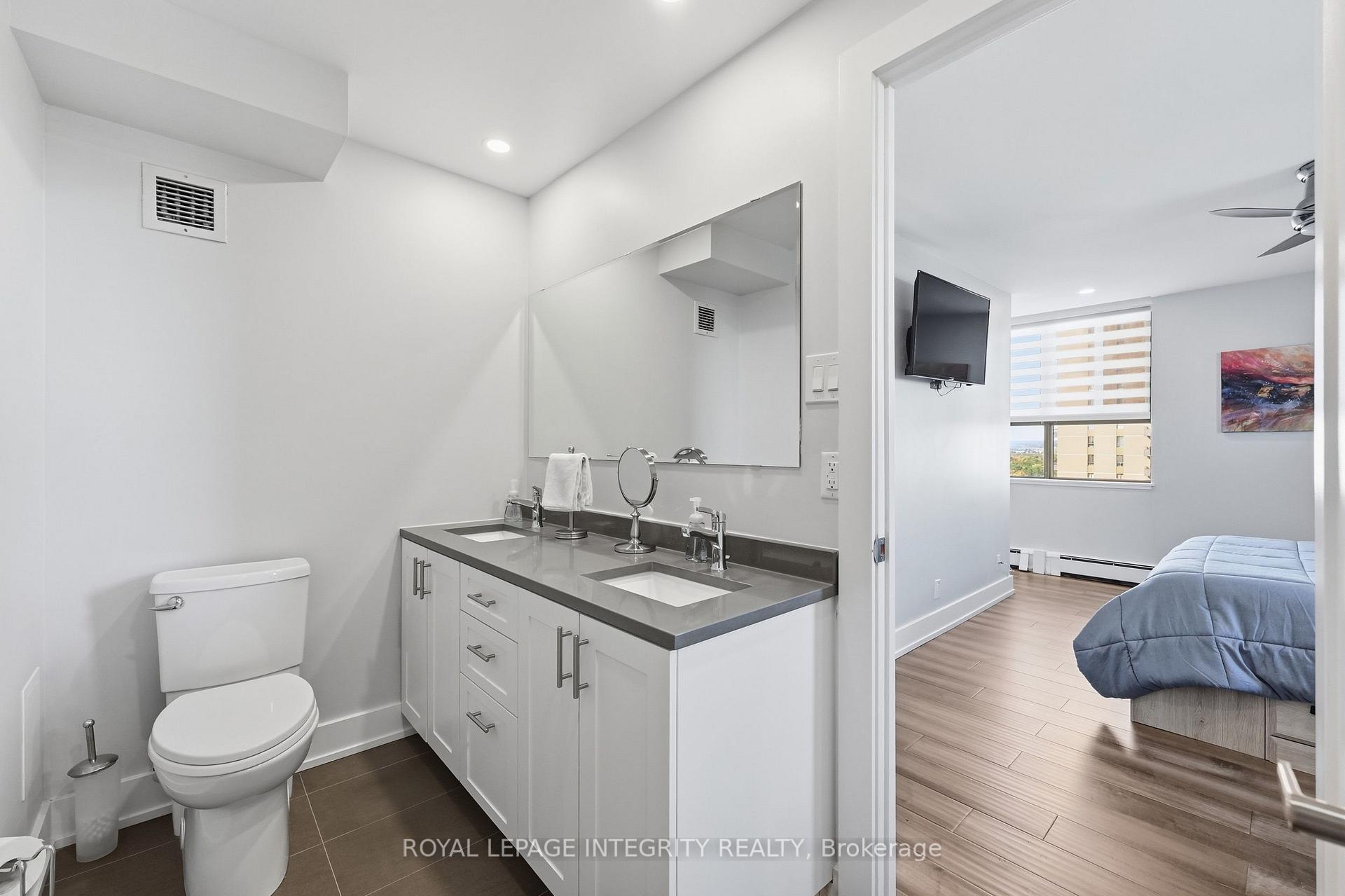 Photo 26 of Unit 1210, 515 St Laurent Boulevard, Ottawa, Viscount Alexander Park — HOMEH