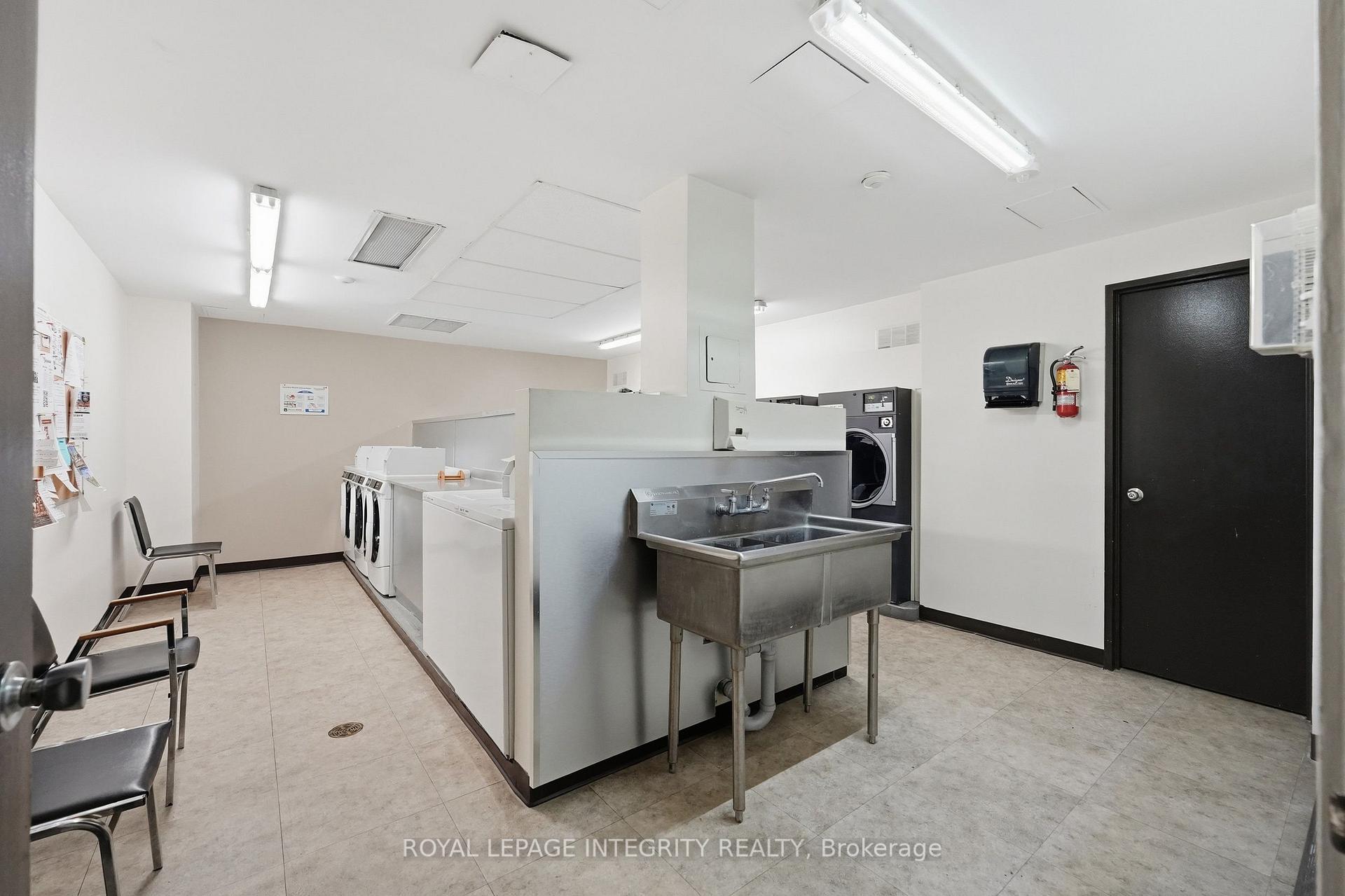 Photo 41 of Unit 1210, 515 St Laurent Boulevard, Ottawa, Viscount Alexander Park — HOMEH