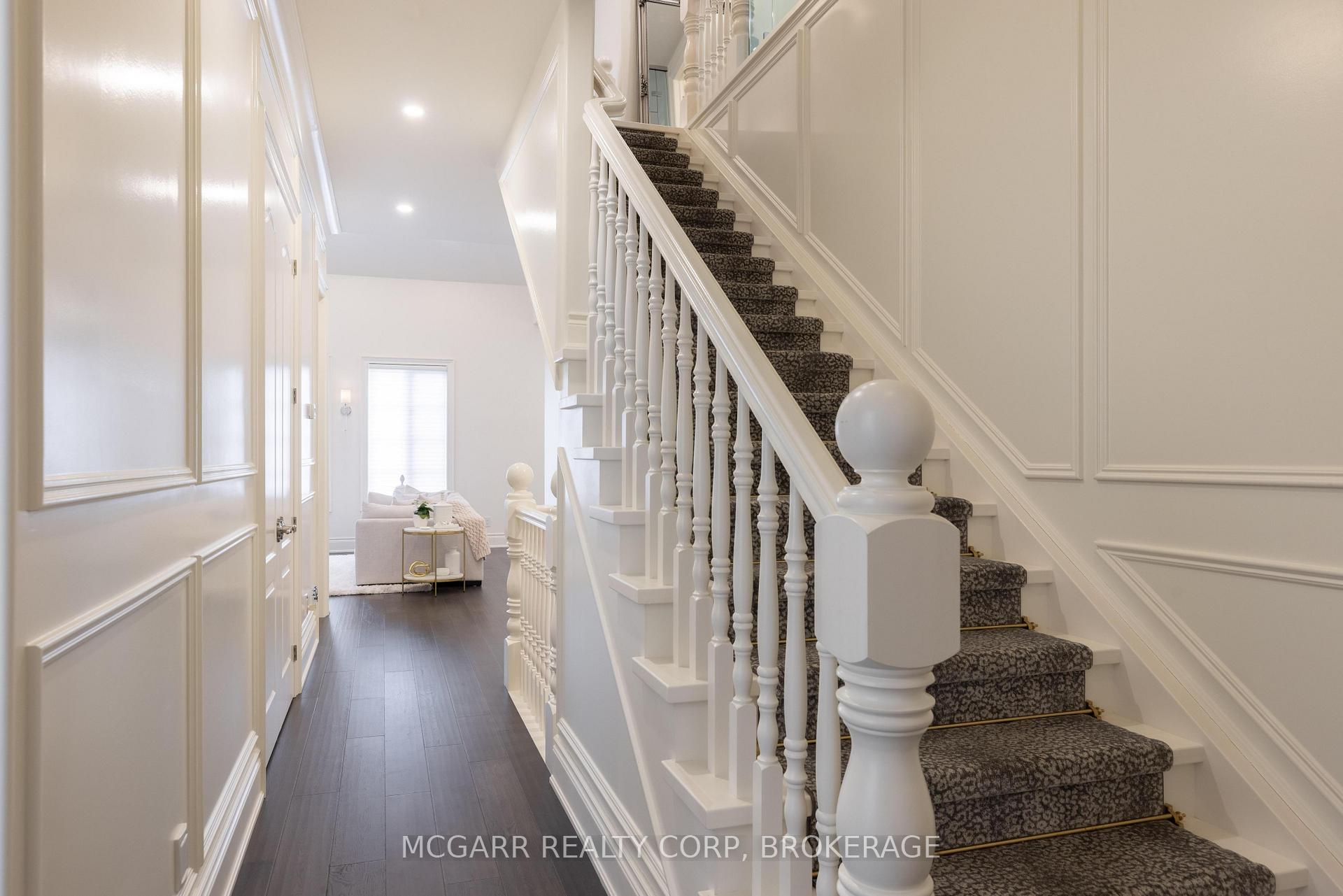 Photo 4 of 11 Arbourvale Common, St. Catharines, Glendale/Glenridge — HOMEH