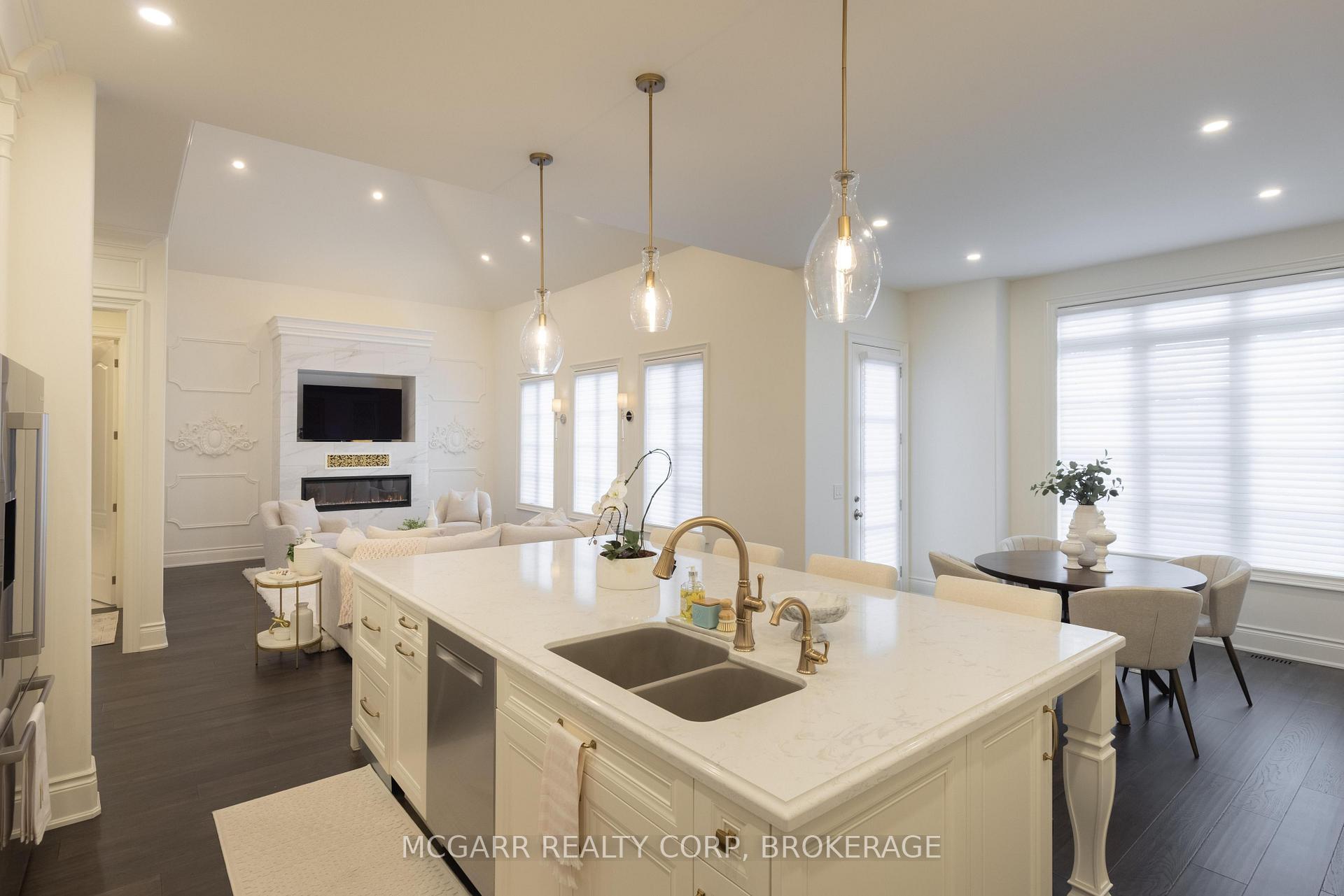 Photo 13 of 11 Arbourvale Common, St. Catharines, Glendale/Glenridge — HOMEH