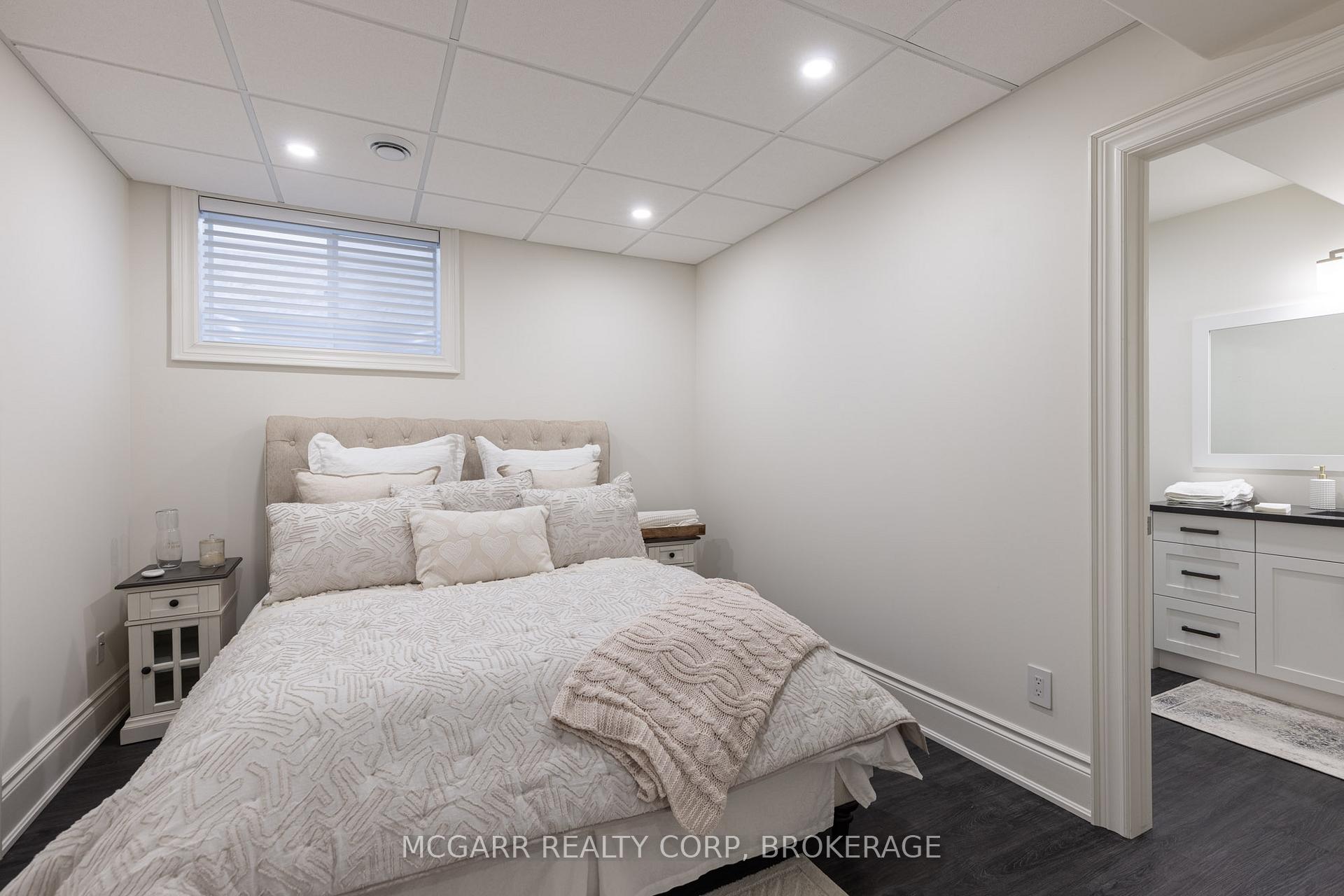 Photo 27 of 11 Arbourvale Common, St. Catharines, Glendale/Glenridge — HOMEH