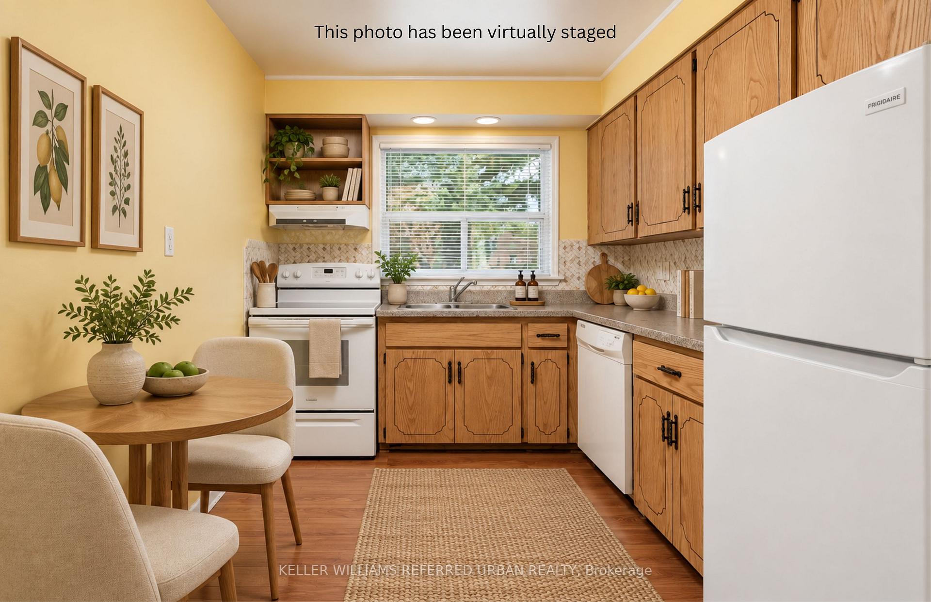 Photo 19 of 266 Acton Avenue, North York, Bathurst Manor — HOMEH