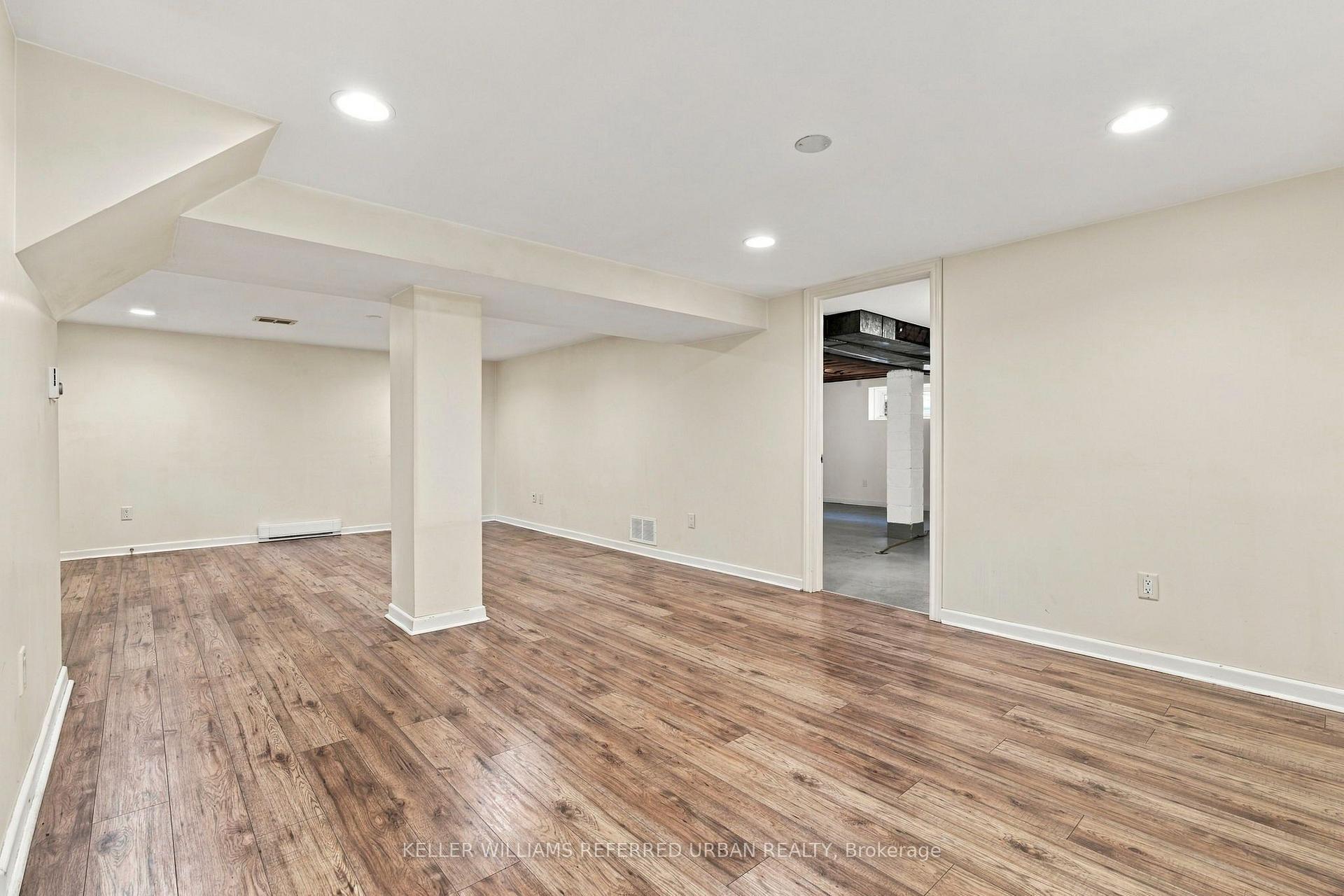 Photo 32 of 266 Acton Avenue, North York, Bathurst Manor — HOMEH