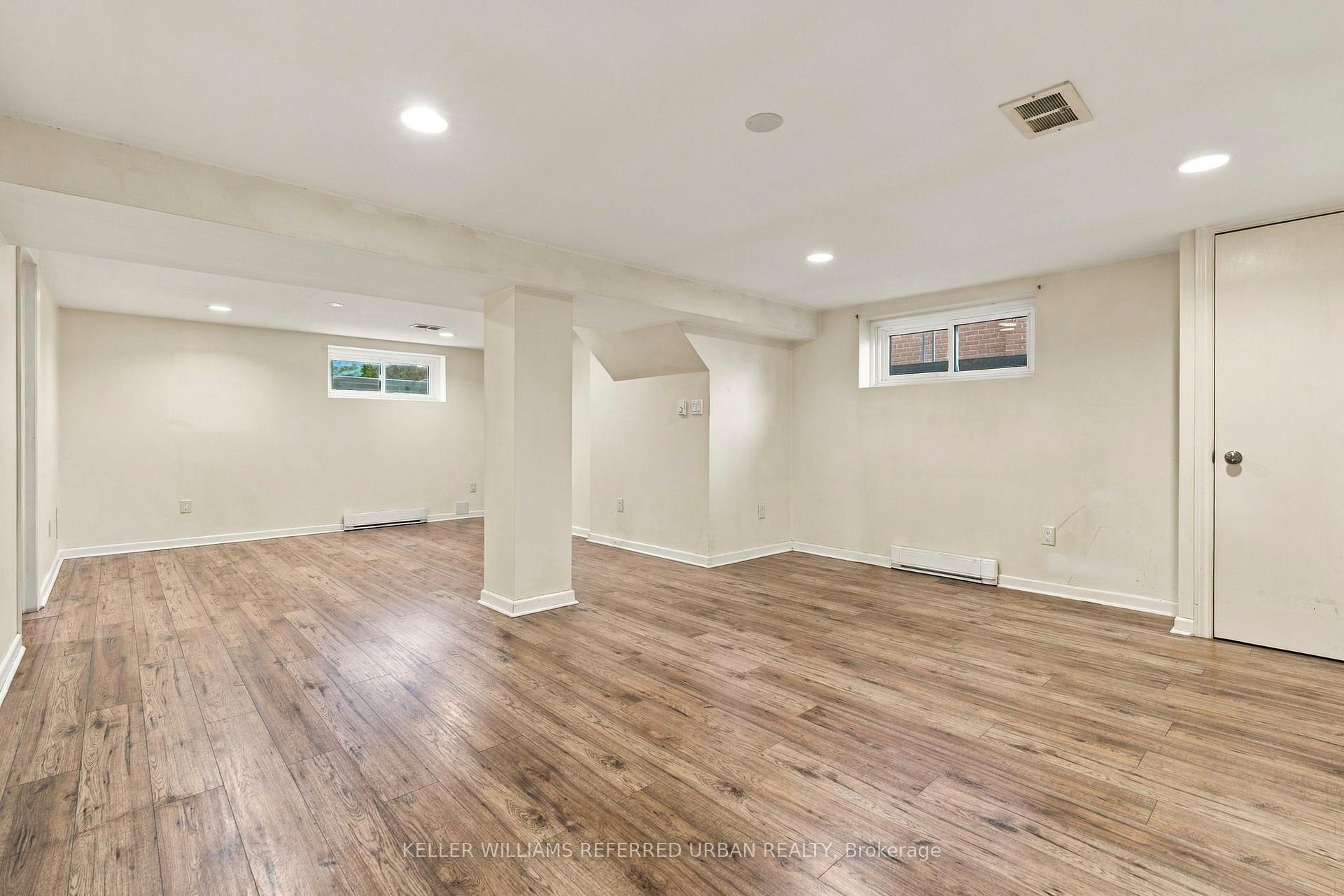 Photo 34 of 266 Acton Avenue, North York, Bathurst Manor — HOMEH