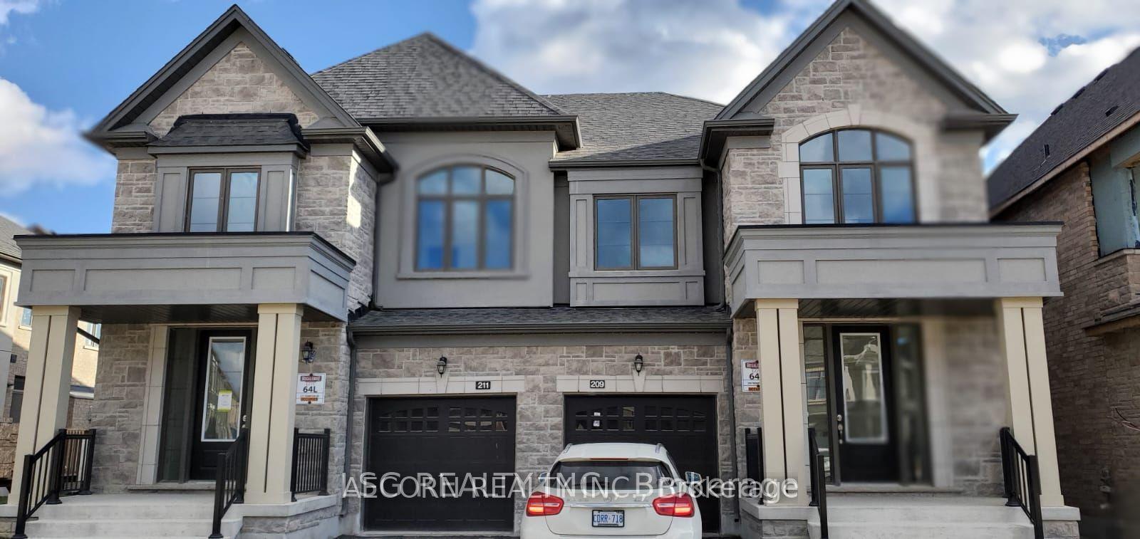 Photo 2 of 209 Thompson Drive, East Gwillimbury, Holland Landing — HOMEH