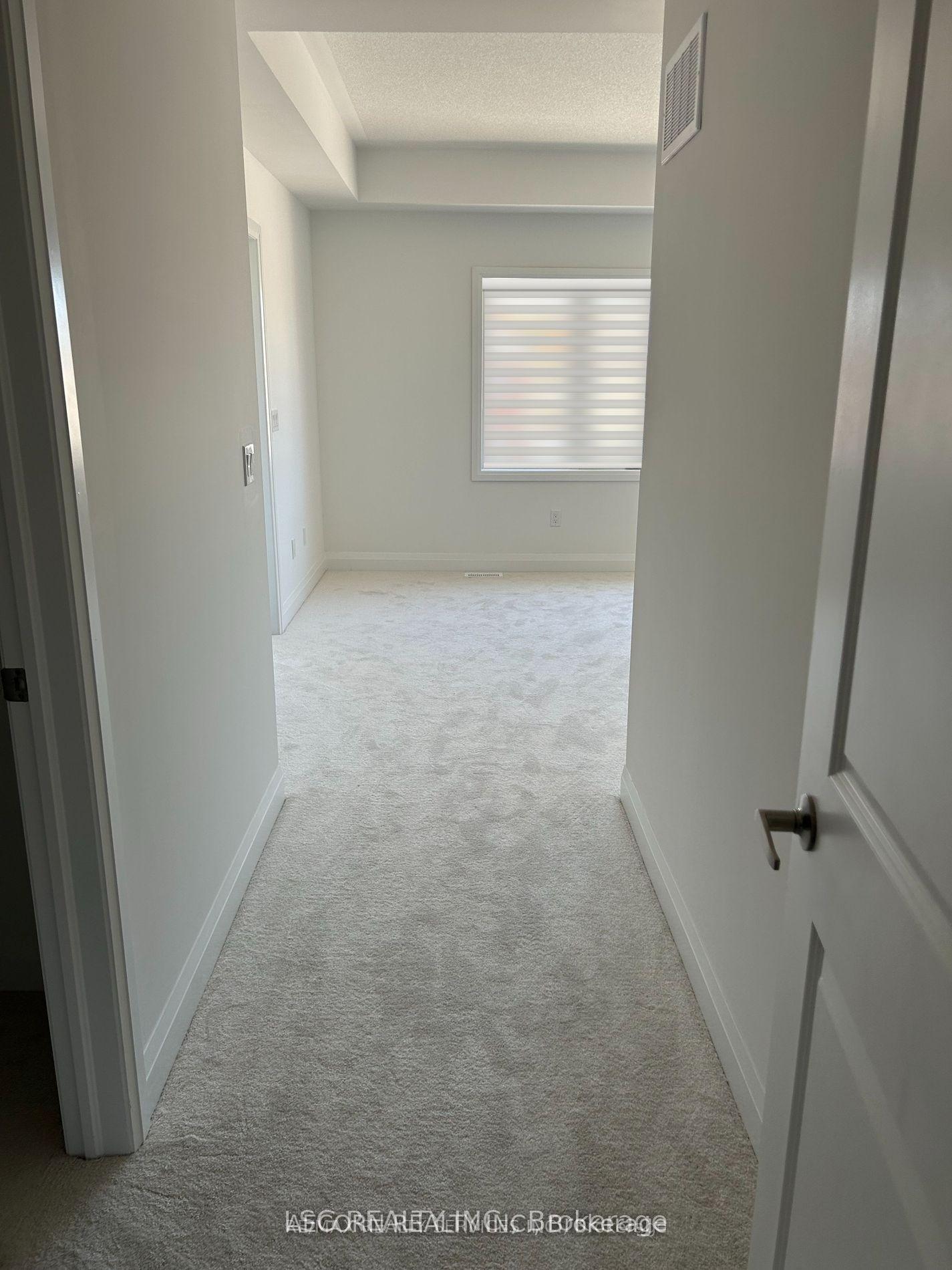 Photo 22 of 209 Thompson Drive, East Gwillimbury, Holland Landing — HOMEH