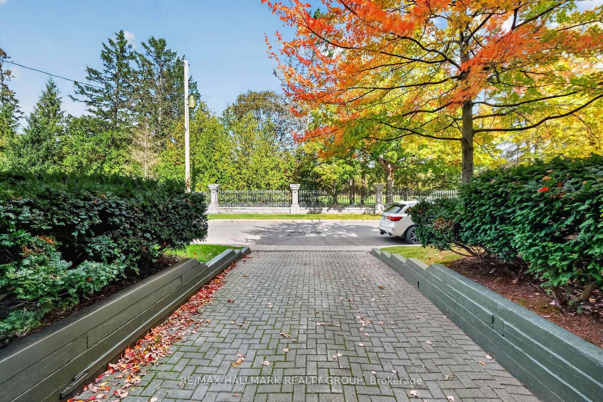 Photo 2 of Unit 2, 121 Mackay Street, Ottawa, New Edinburgh — HOMEH