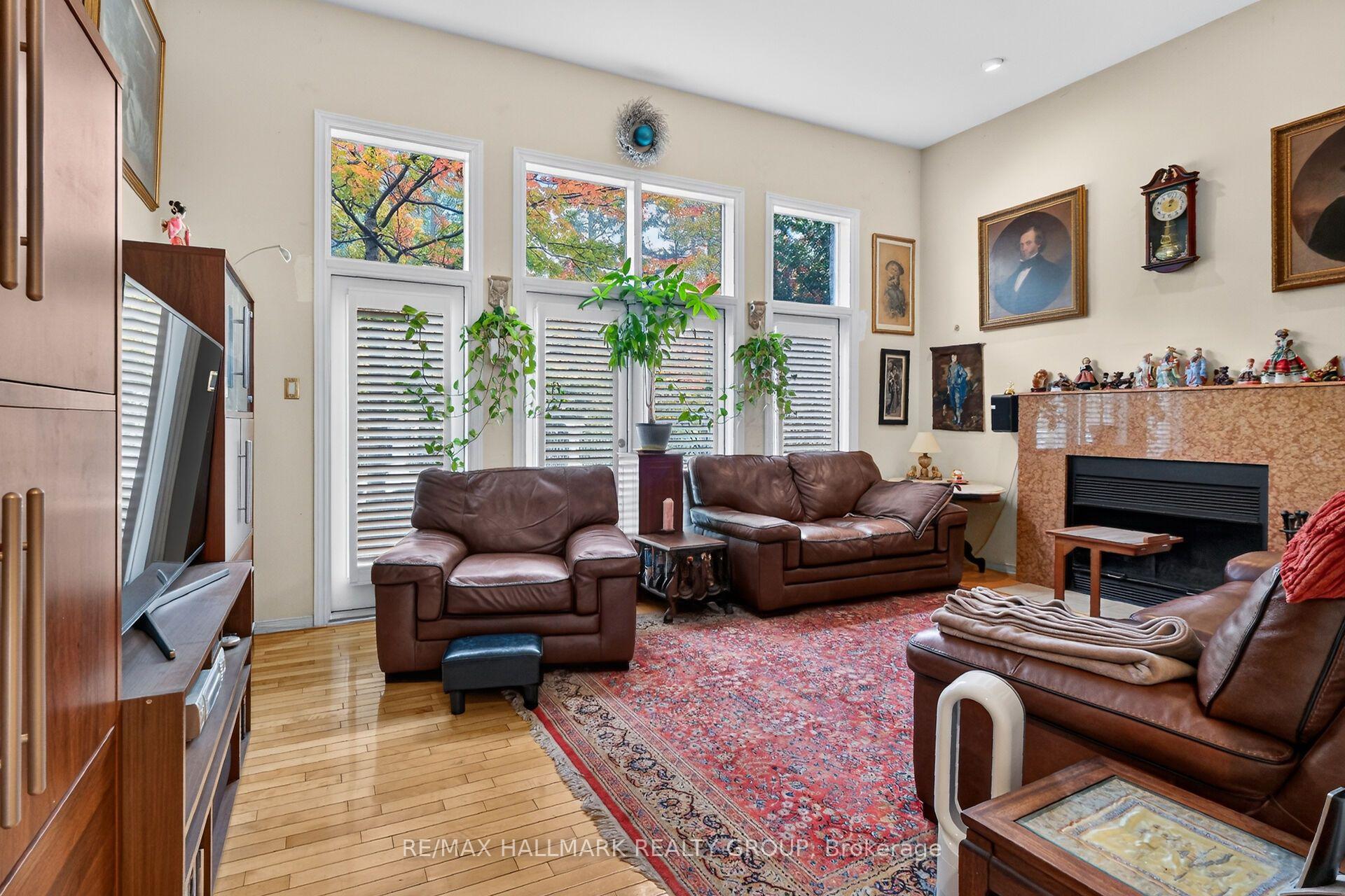 Photo 7 of Unit 2, 121 Mackay Street, Ottawa, New Edinburgh — HOMEH