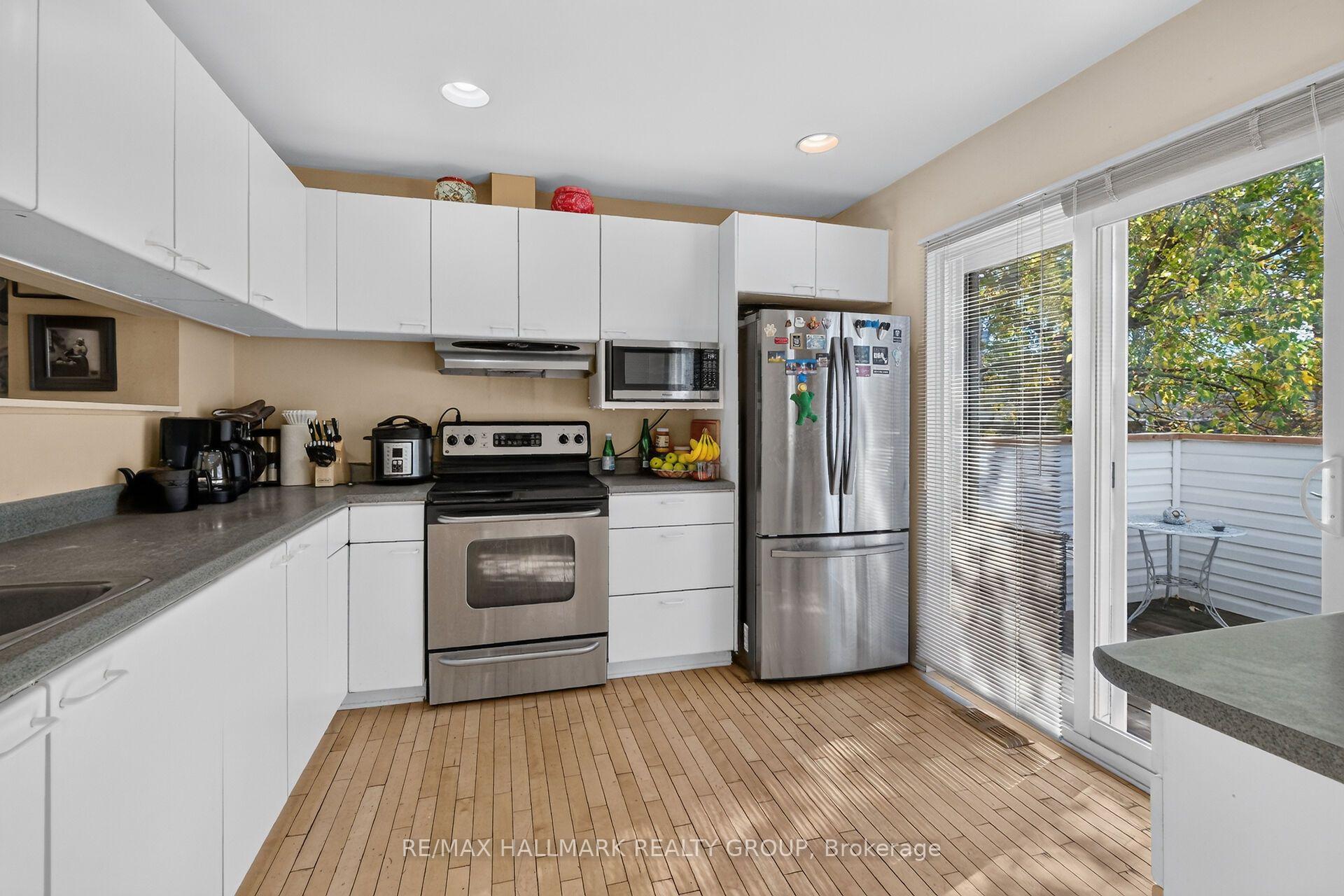 Photo 17 of Unit 2, 121 Mackay Street, Ottawa, New Edinburgh — HOMEH