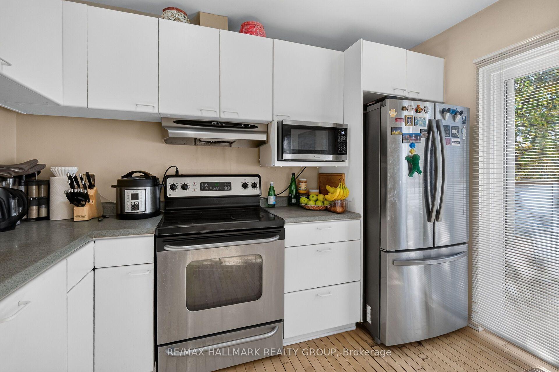 Photo 19 of Unit 2, 121 Mackay Street, Ottawa, New Edinburgh — HOMEH